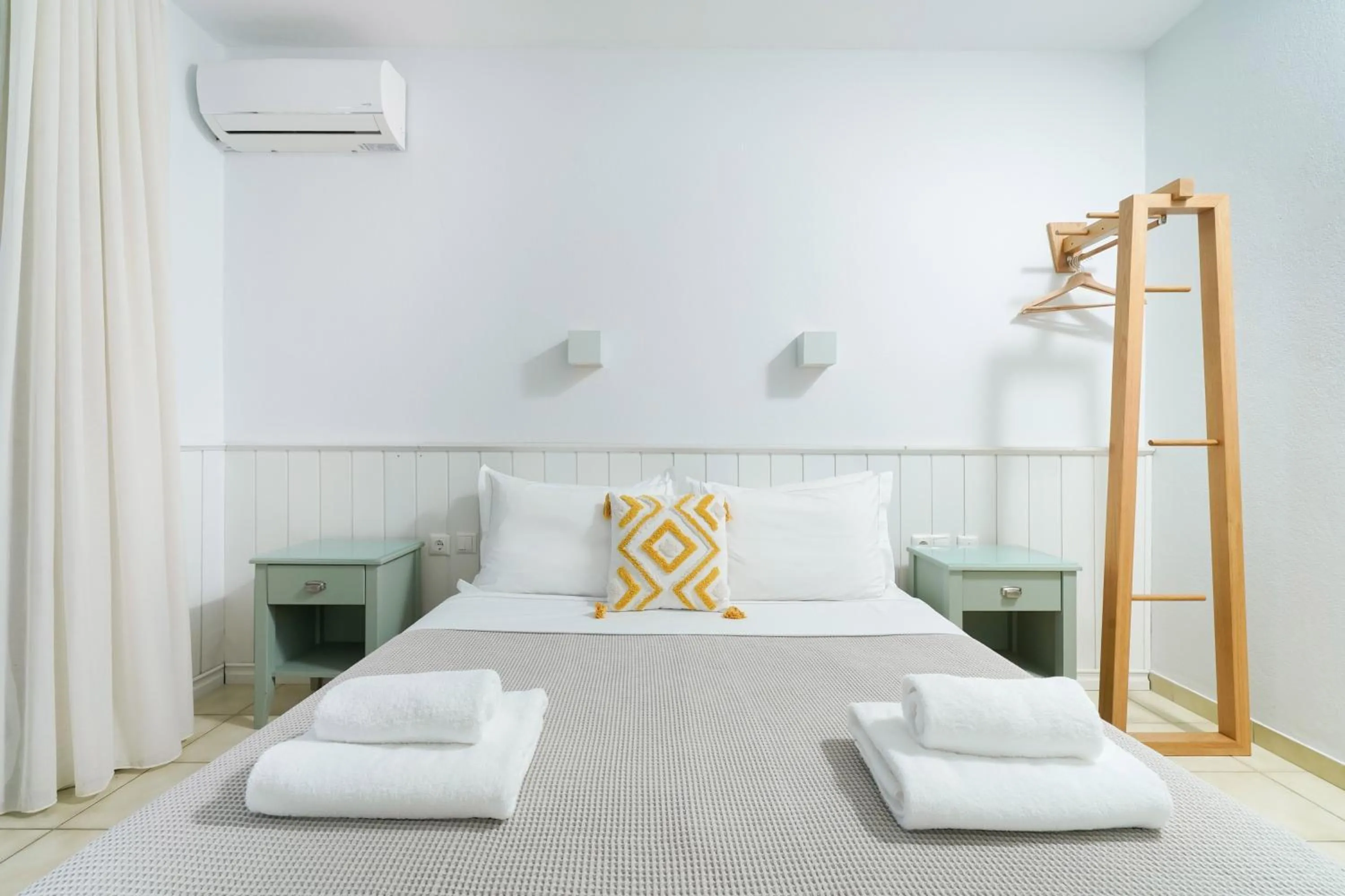 Bed in Elektra Comfort Hotel by Del Mare