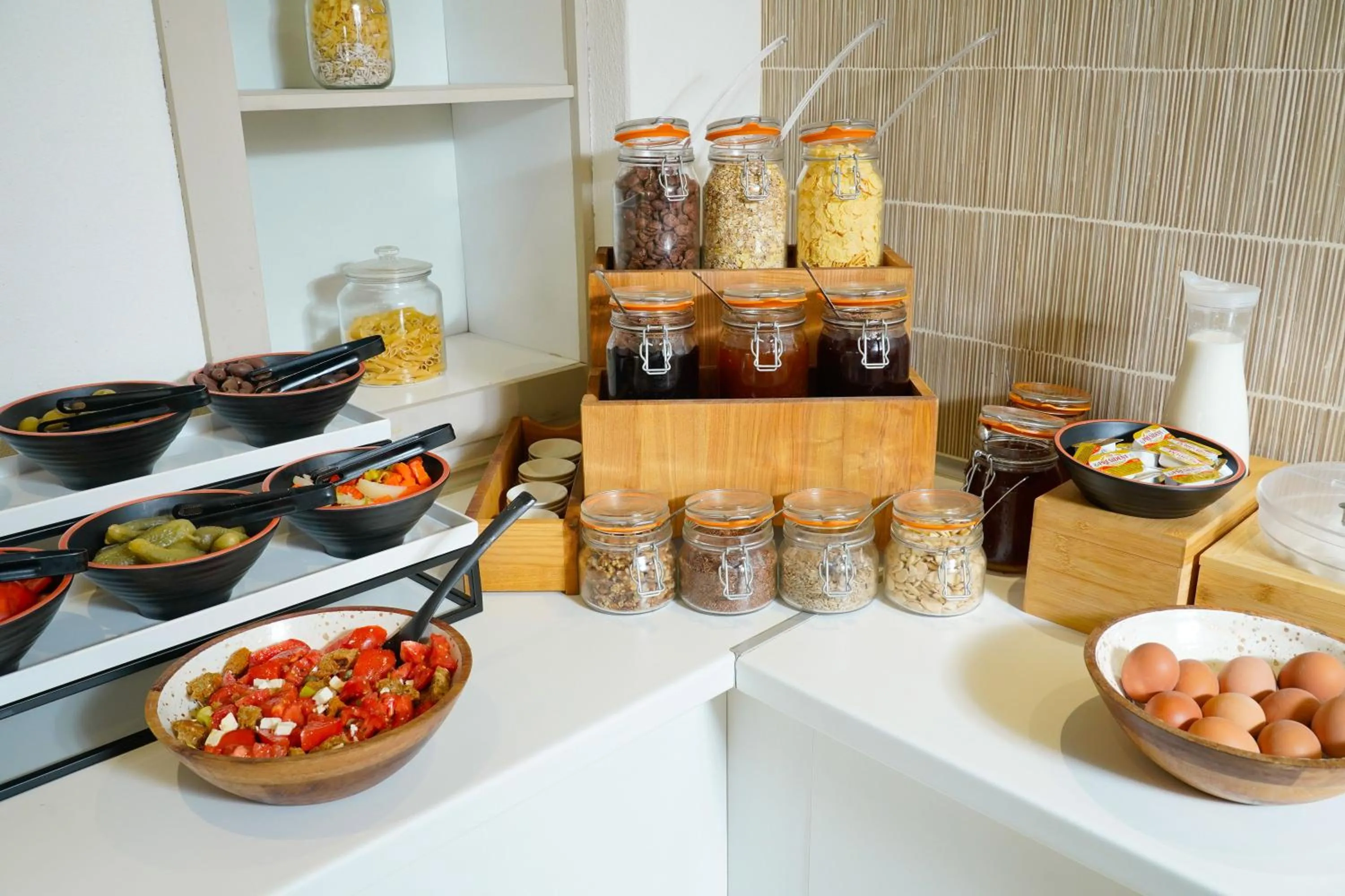 Buffet breakfast in Elektra Comfort Hotel by Del Mare