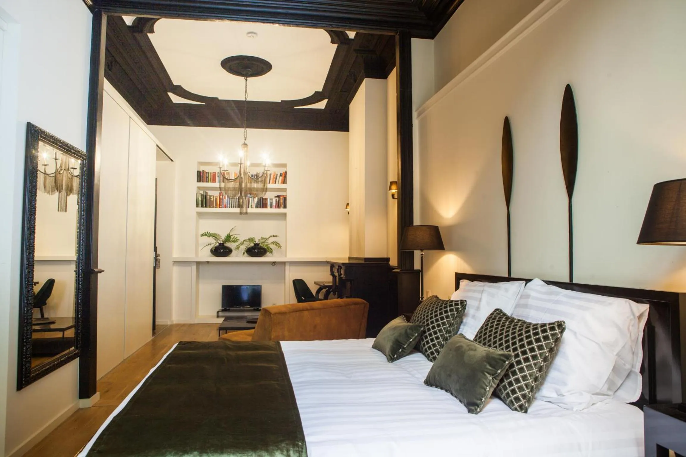 Photo of the whole room, Bed in B in Antwerp