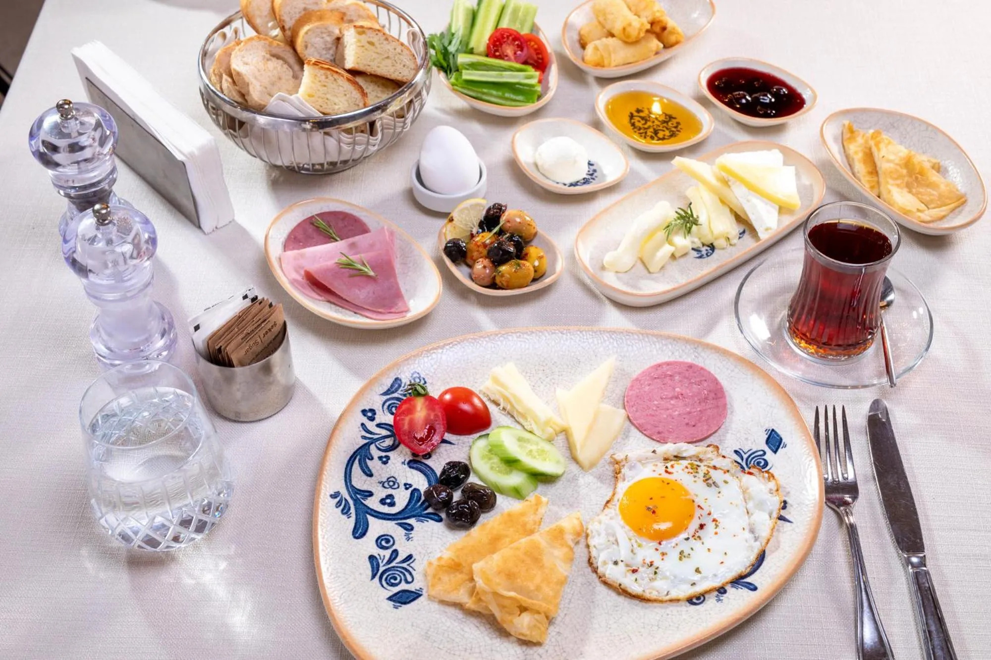 Food and drinks in MFB Tarabya Hotel