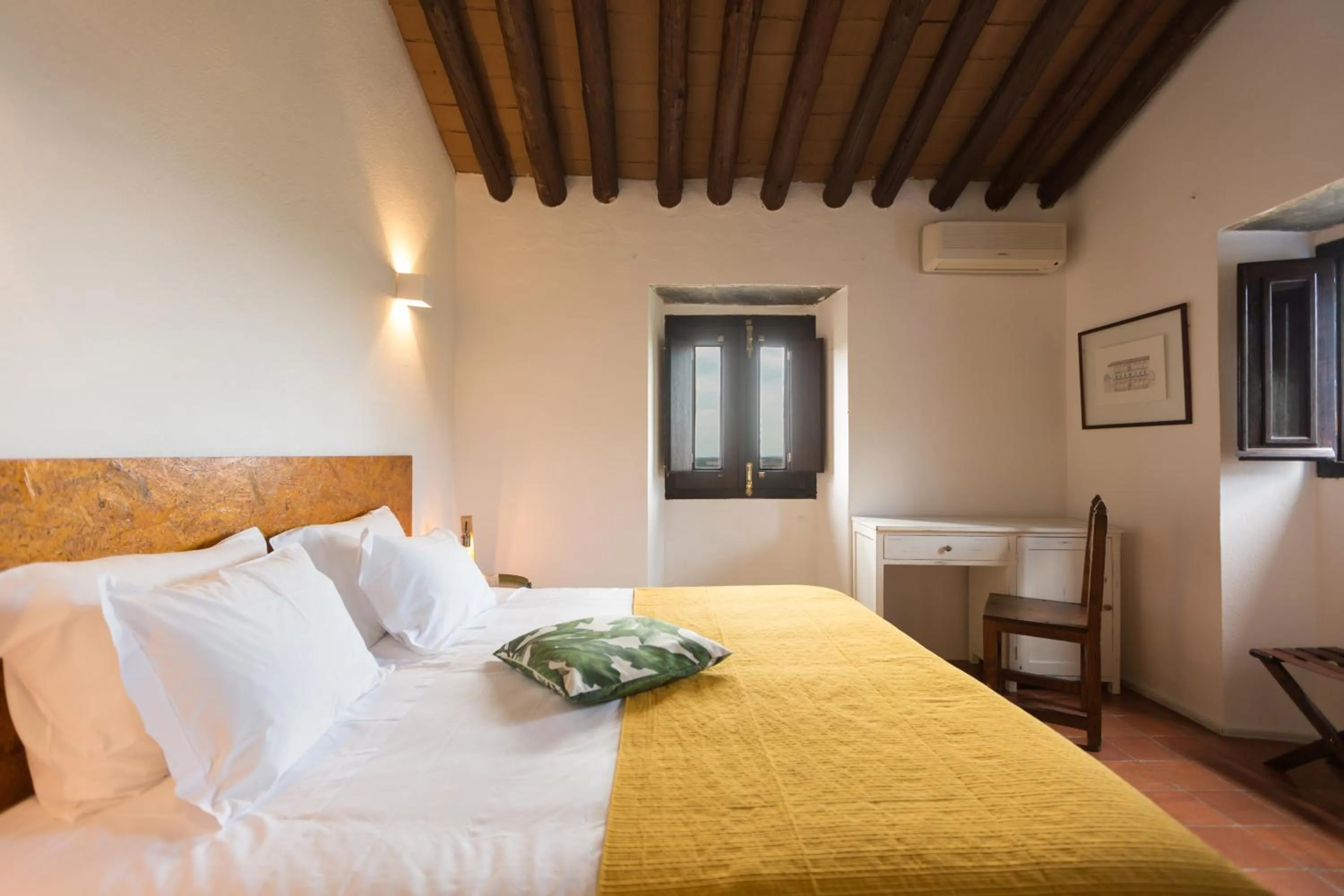 Bed in Estalagem de Monsaraz