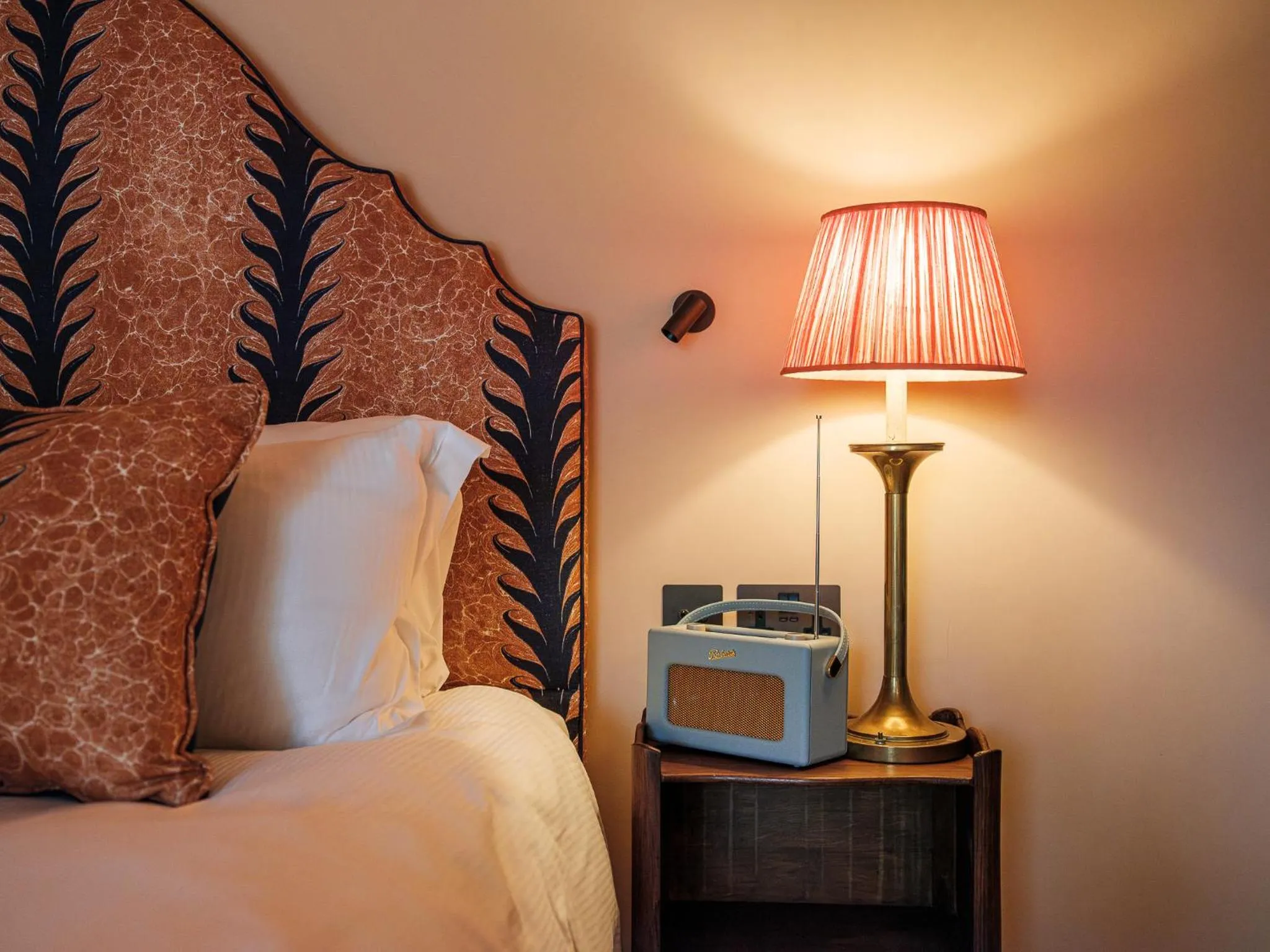 Bedroom, Bed in The Stump