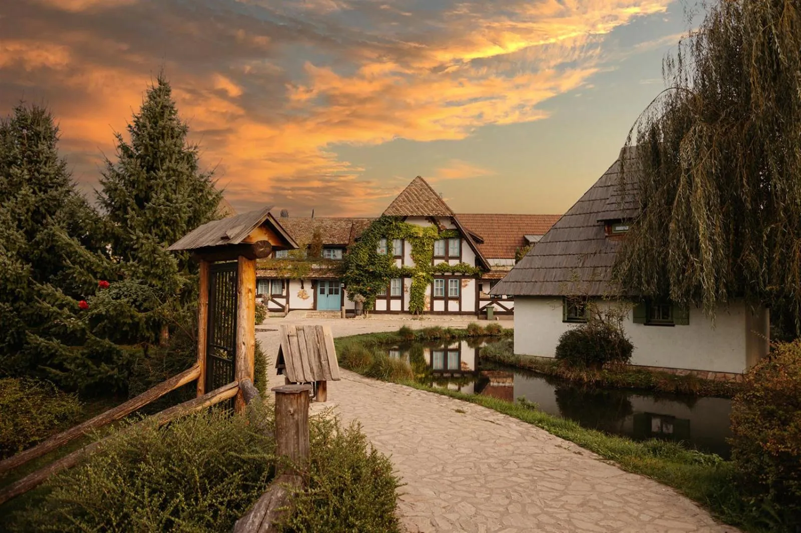 Property building in Etno Village Cardaci