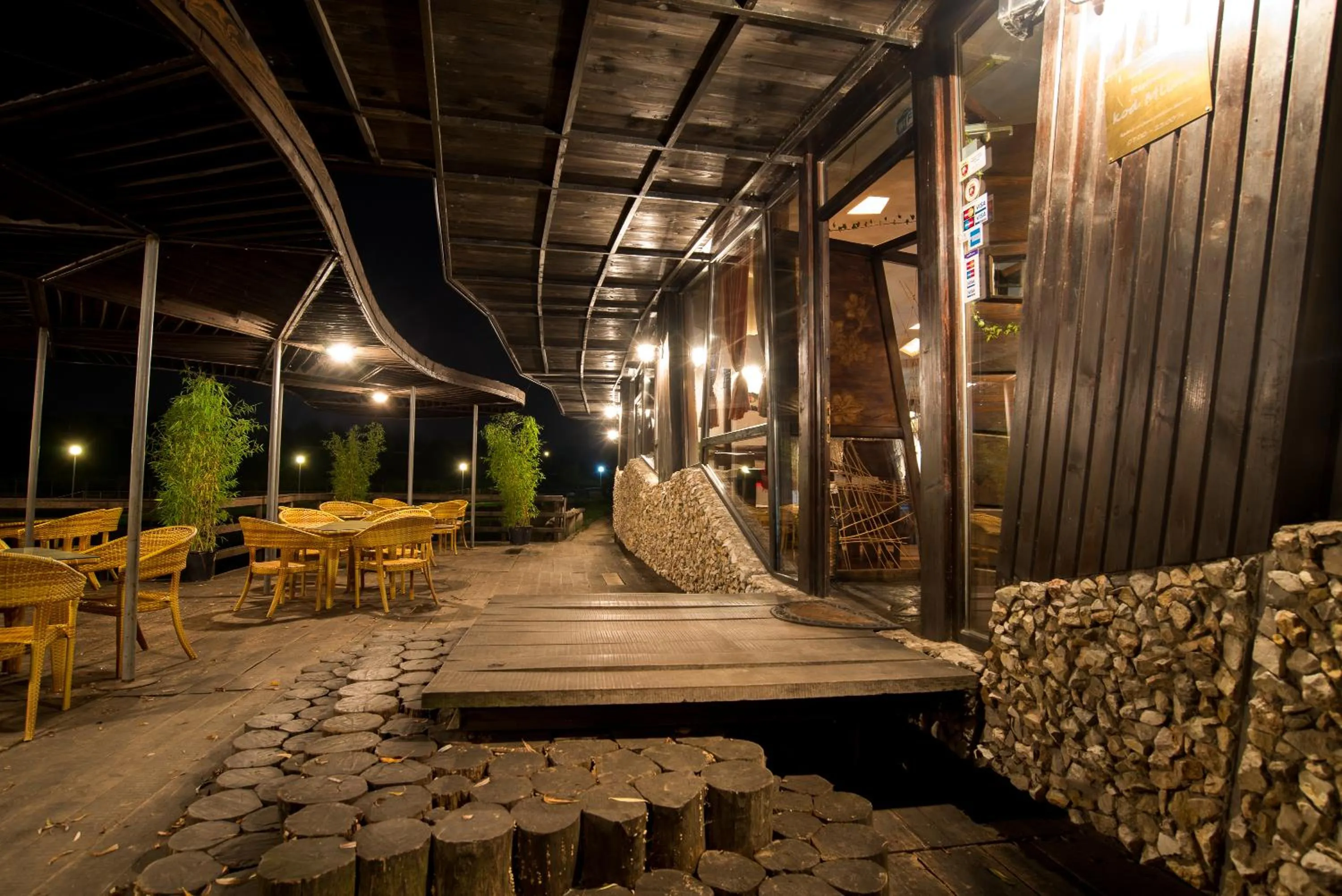 Restaurant/places to eat in Etno Village Cardaci