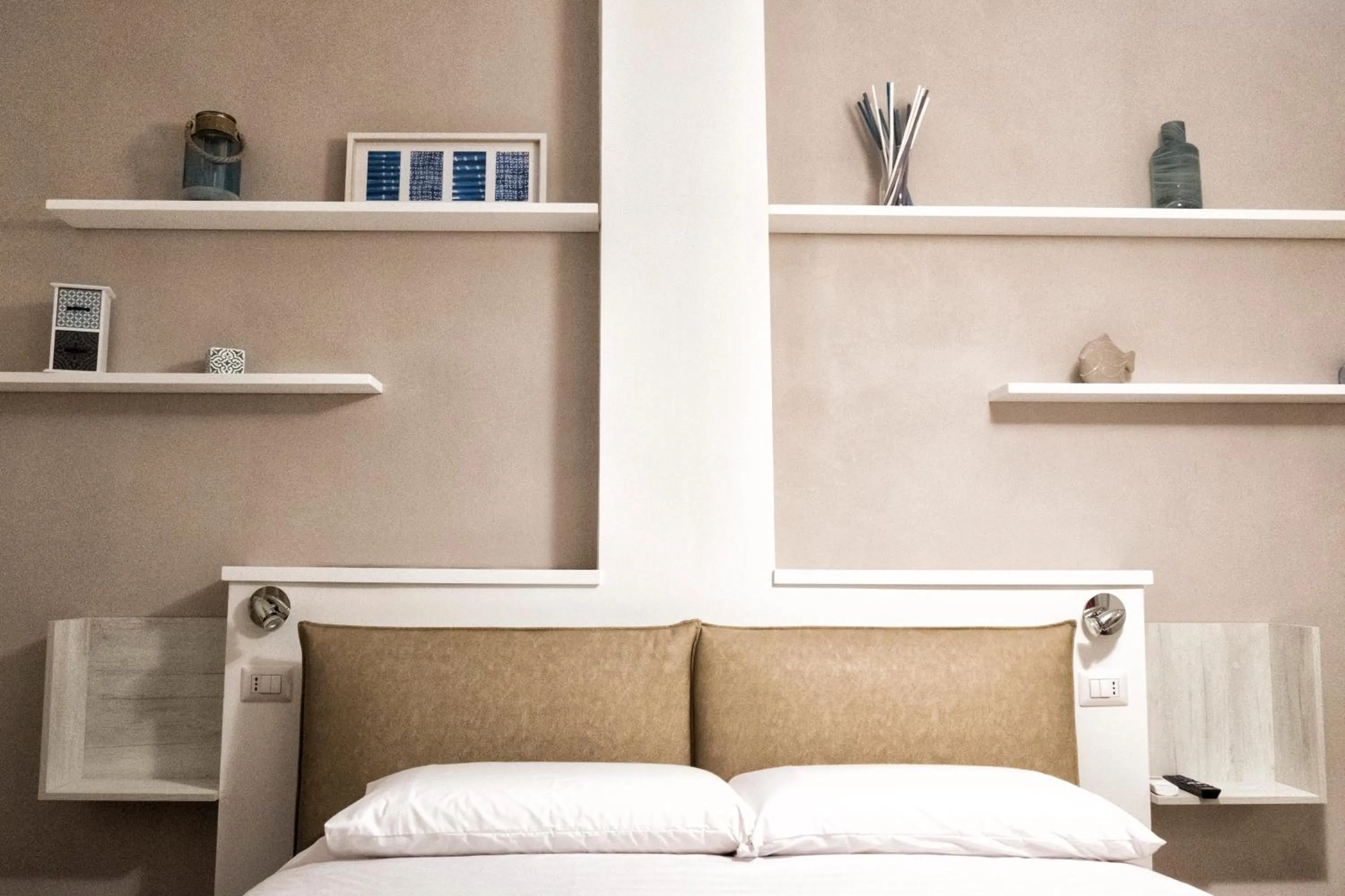 Bed in DIMORA FLEGREA room & breakfast