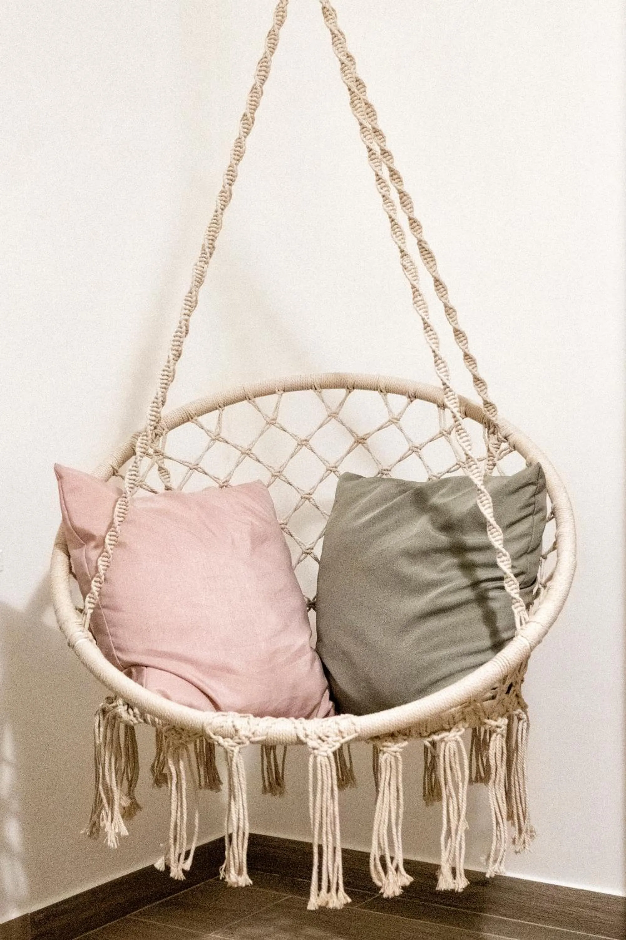 Decorative detail, Bed in DIMORA FLEGREA room & breakfast