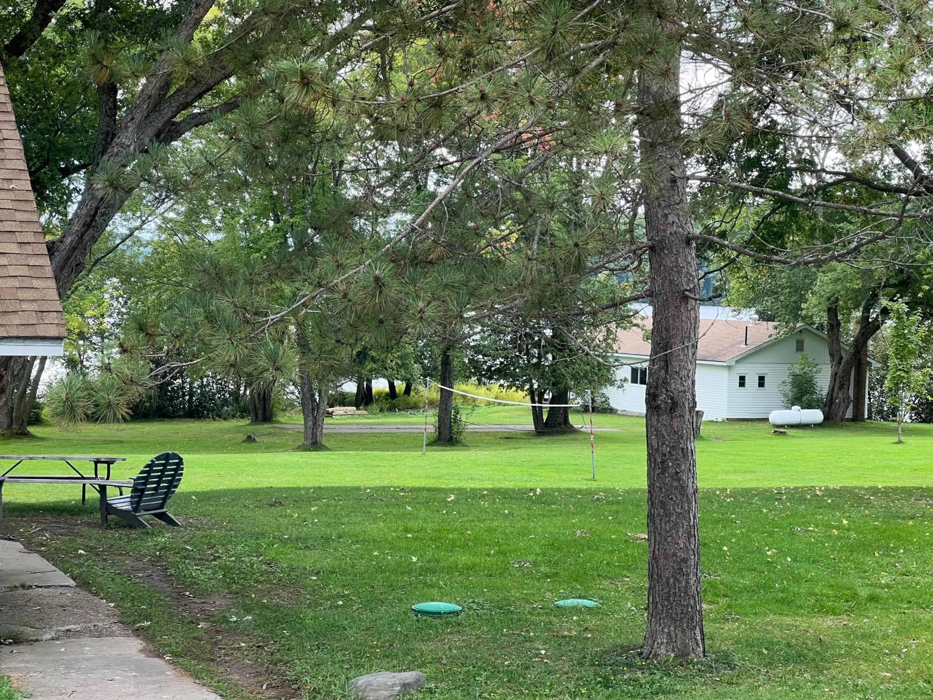 Garden view in Tally Ho Inn