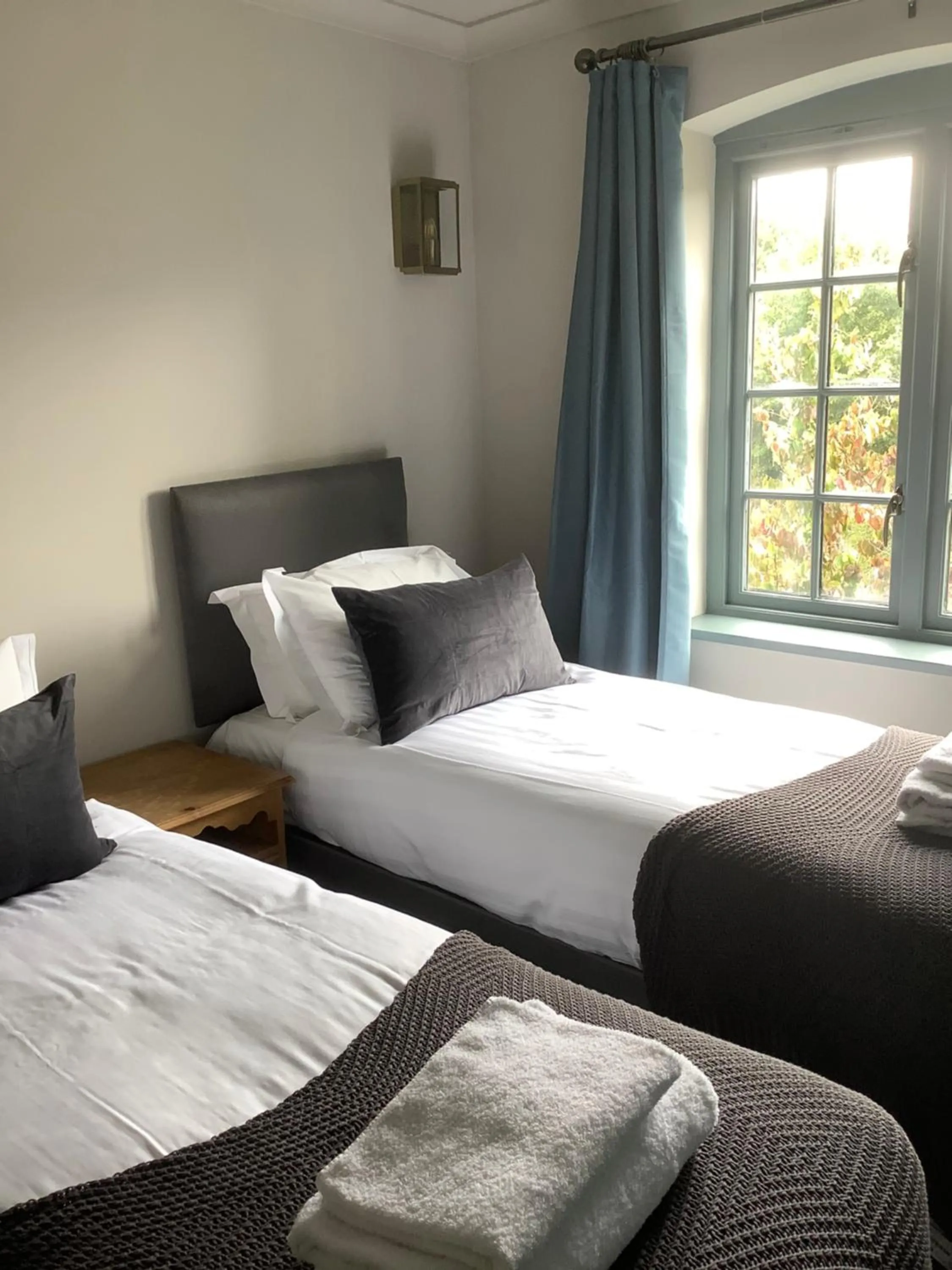 Bed in The Mooring Post