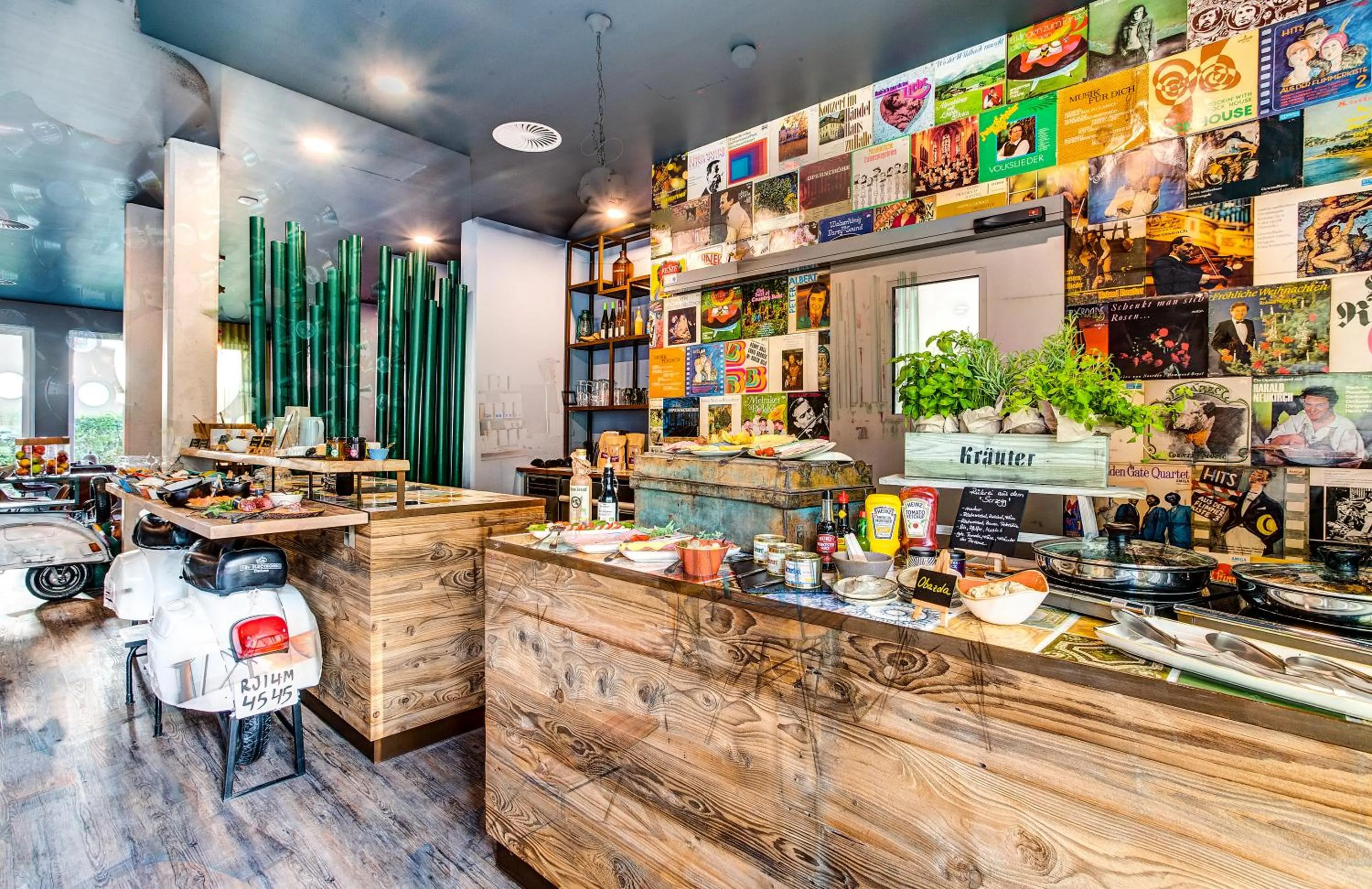 Lounge or bar in tinyTwice Hotel Wiesbaden