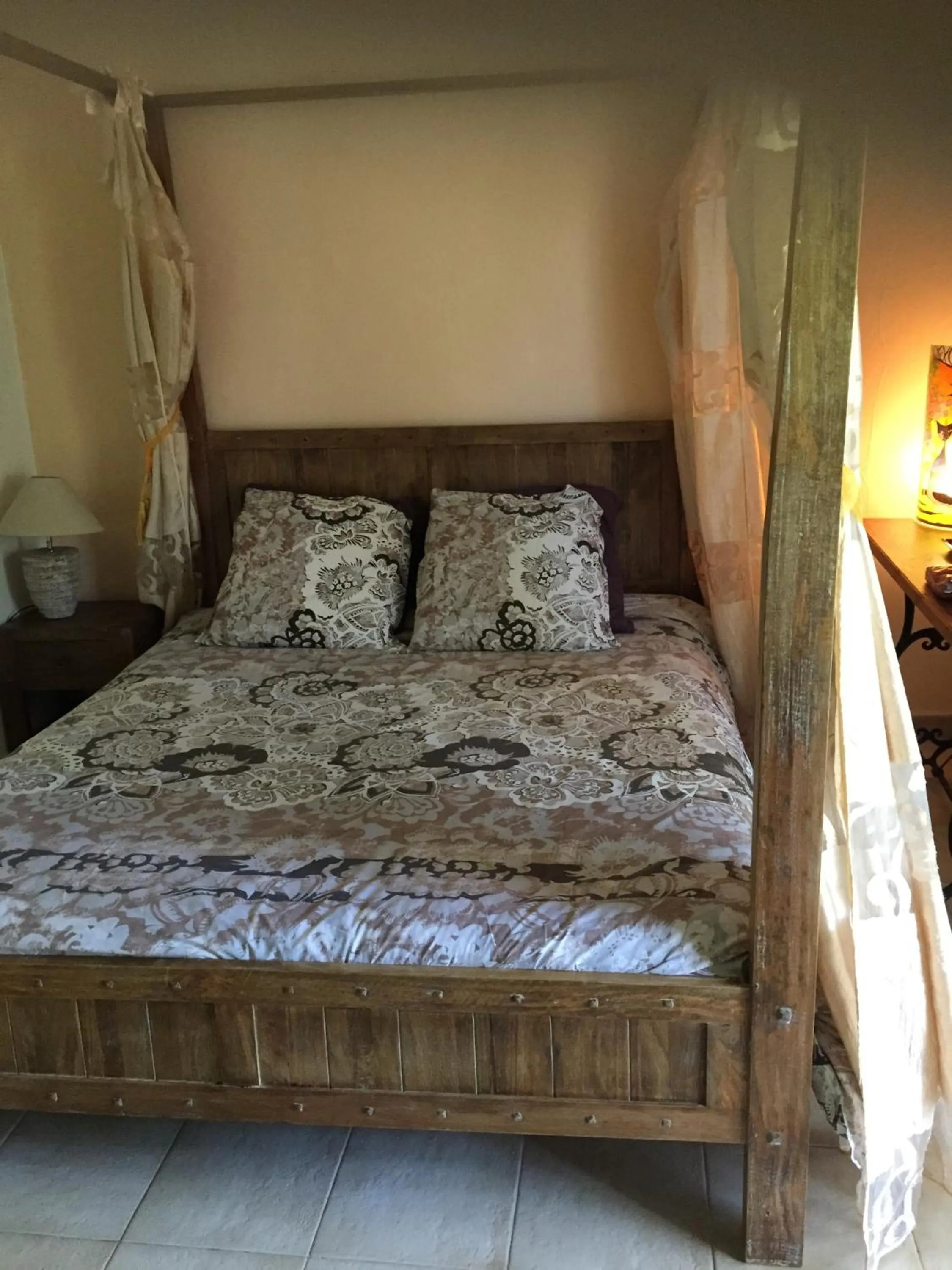 Bedroom in L'oasis-LES ISSAMBRES