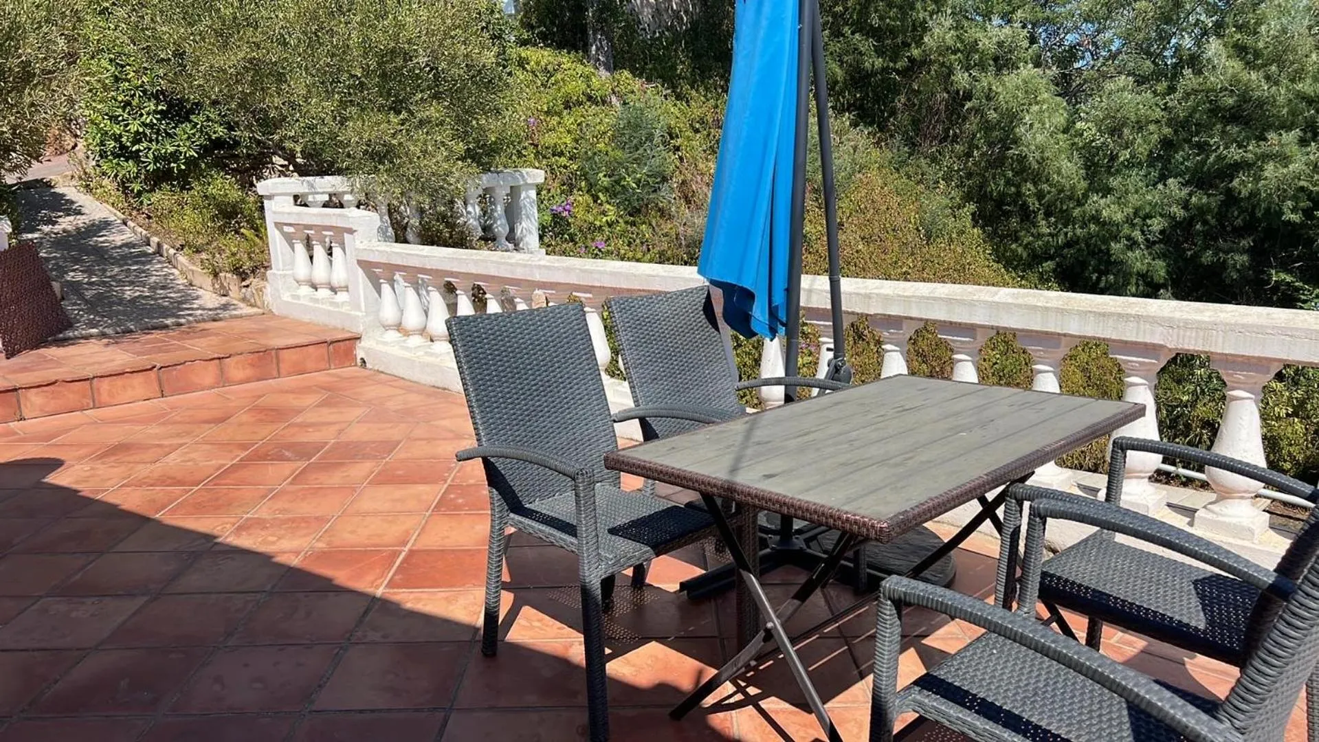 Balcony/Terrace in L'oasis-LES ISSAMBRES