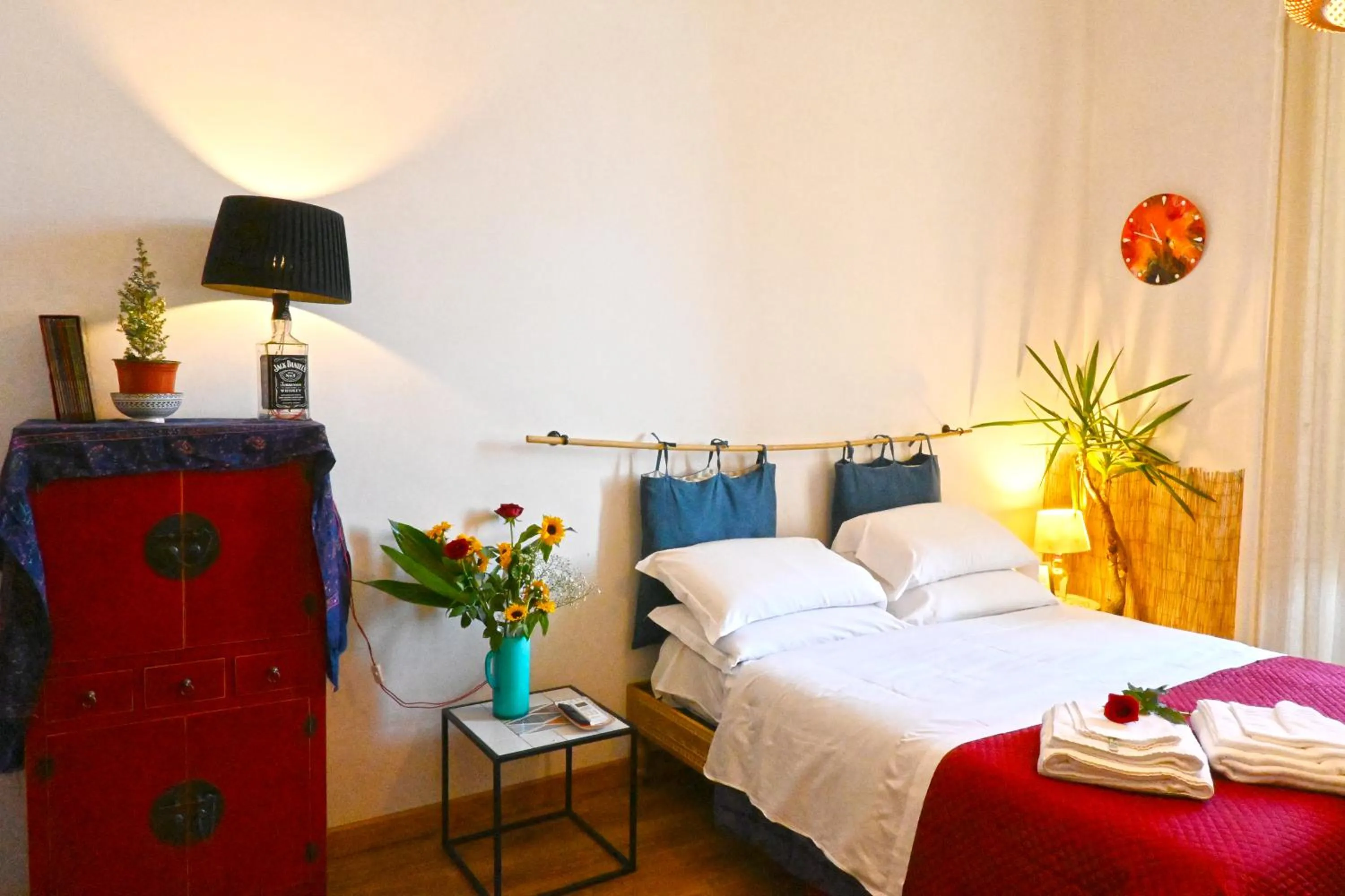 Bed in Sunrise Luxury