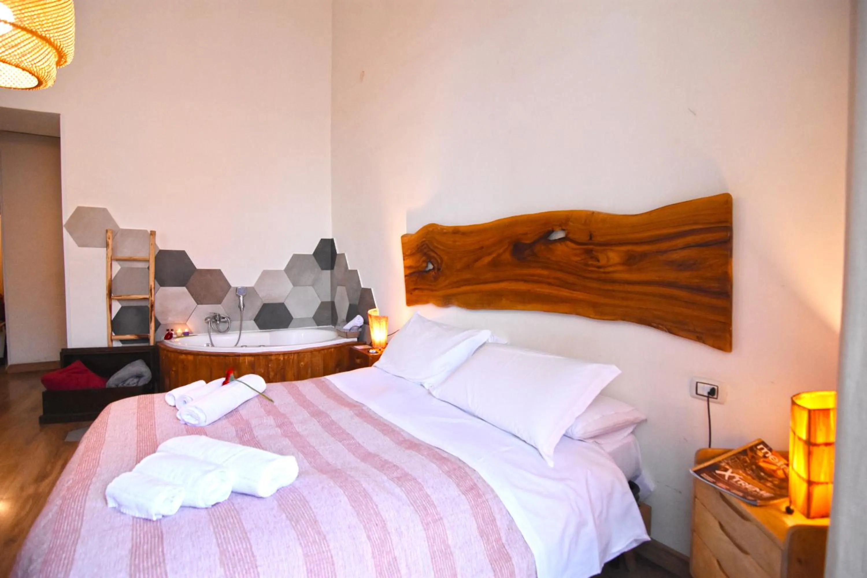 Bed in Sunrise Luxury