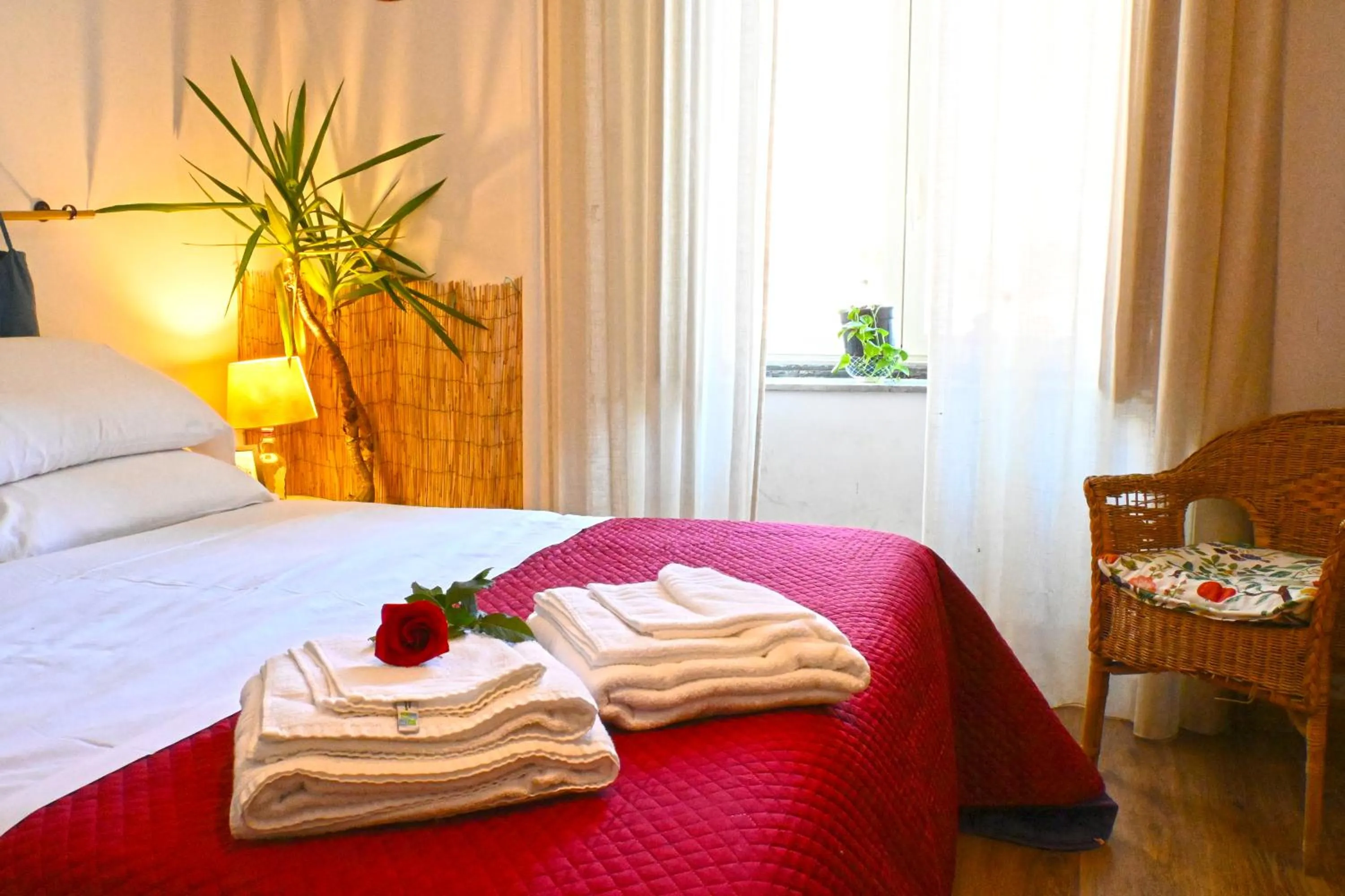 Bed in Sunrise Luxury