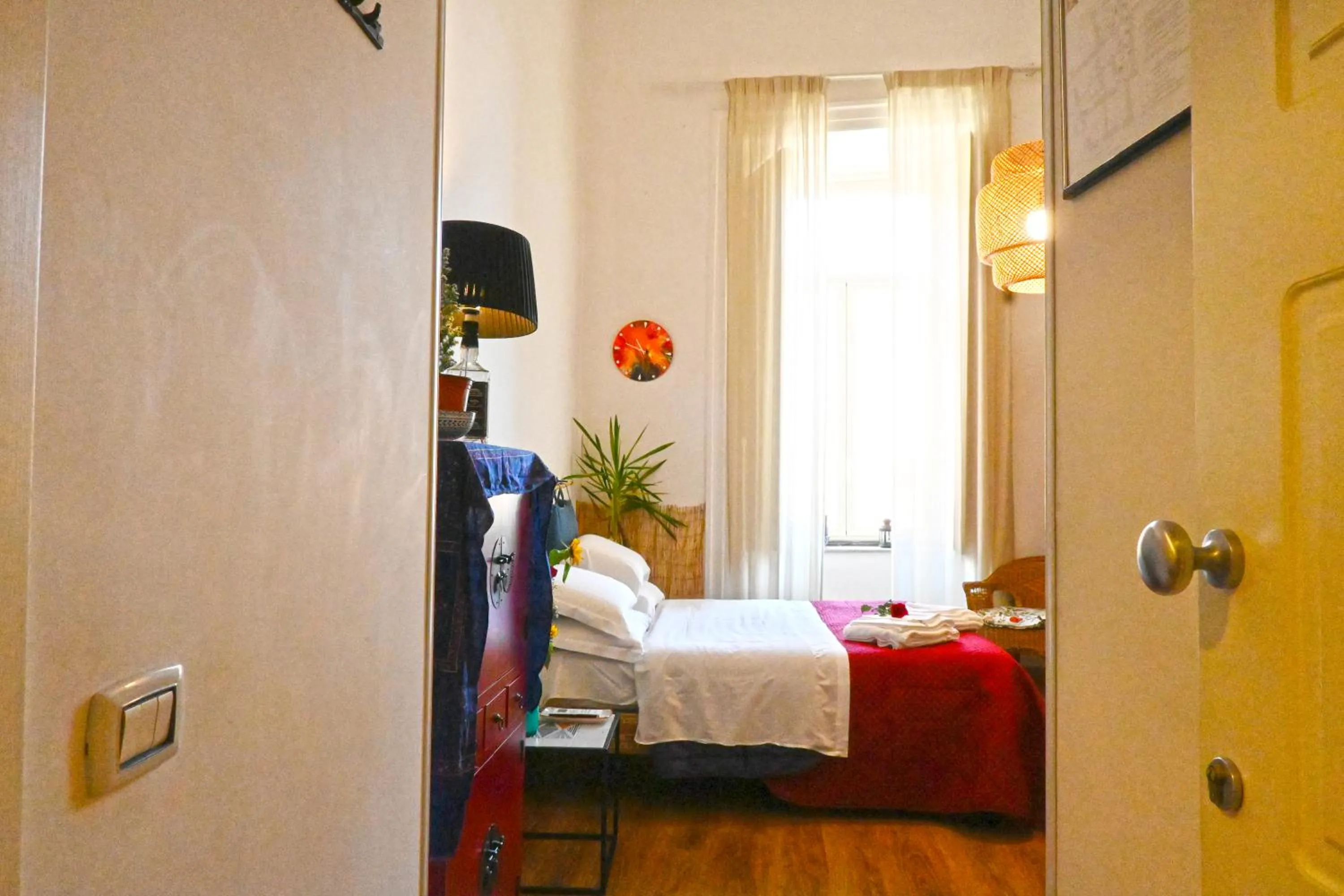 Bed in Sunrise Luxury