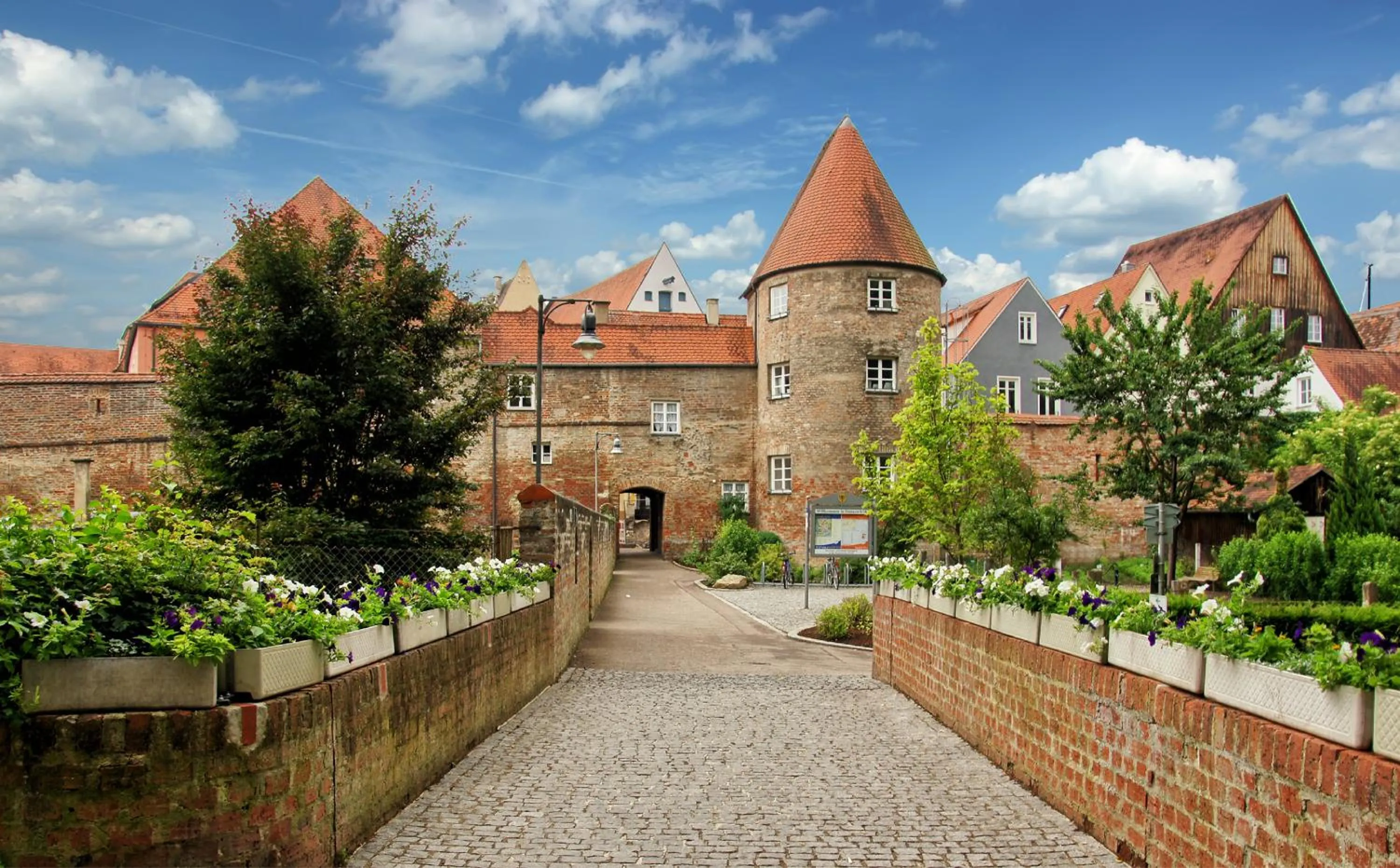 Cycling in Aparthotel Donaustern