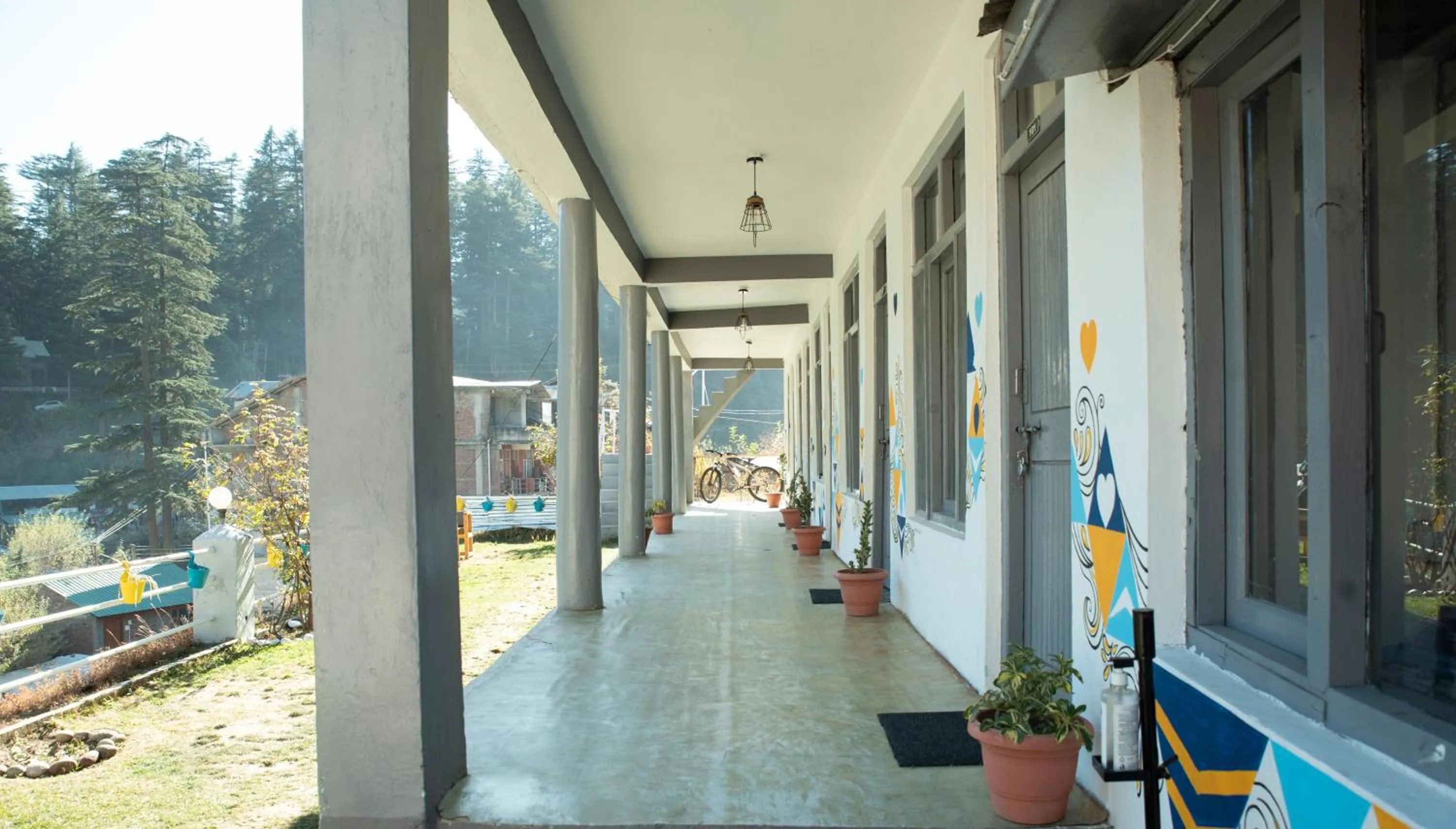 Property building in Young Monk Hostel & Cafe Old Manali