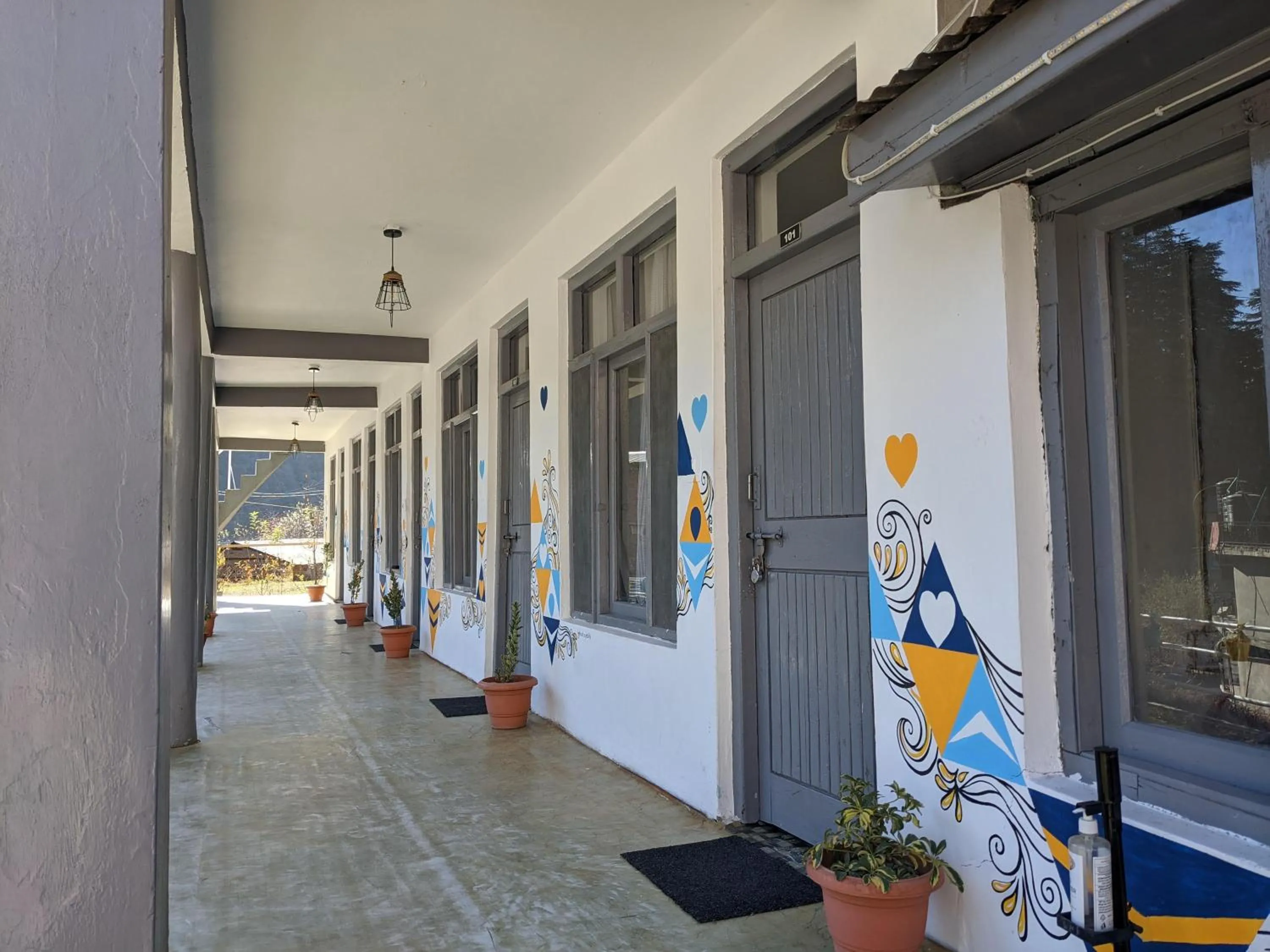 Property building in Young Monk Hostel & Cafe Old Manali