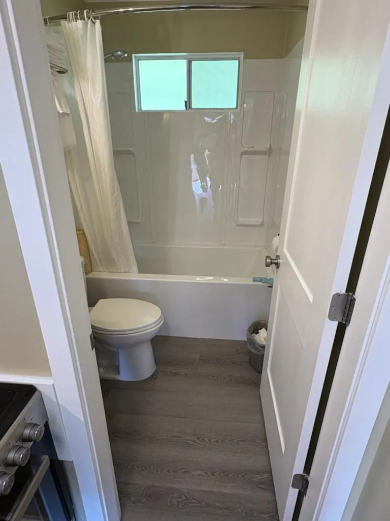 Pioneer Inn by the River