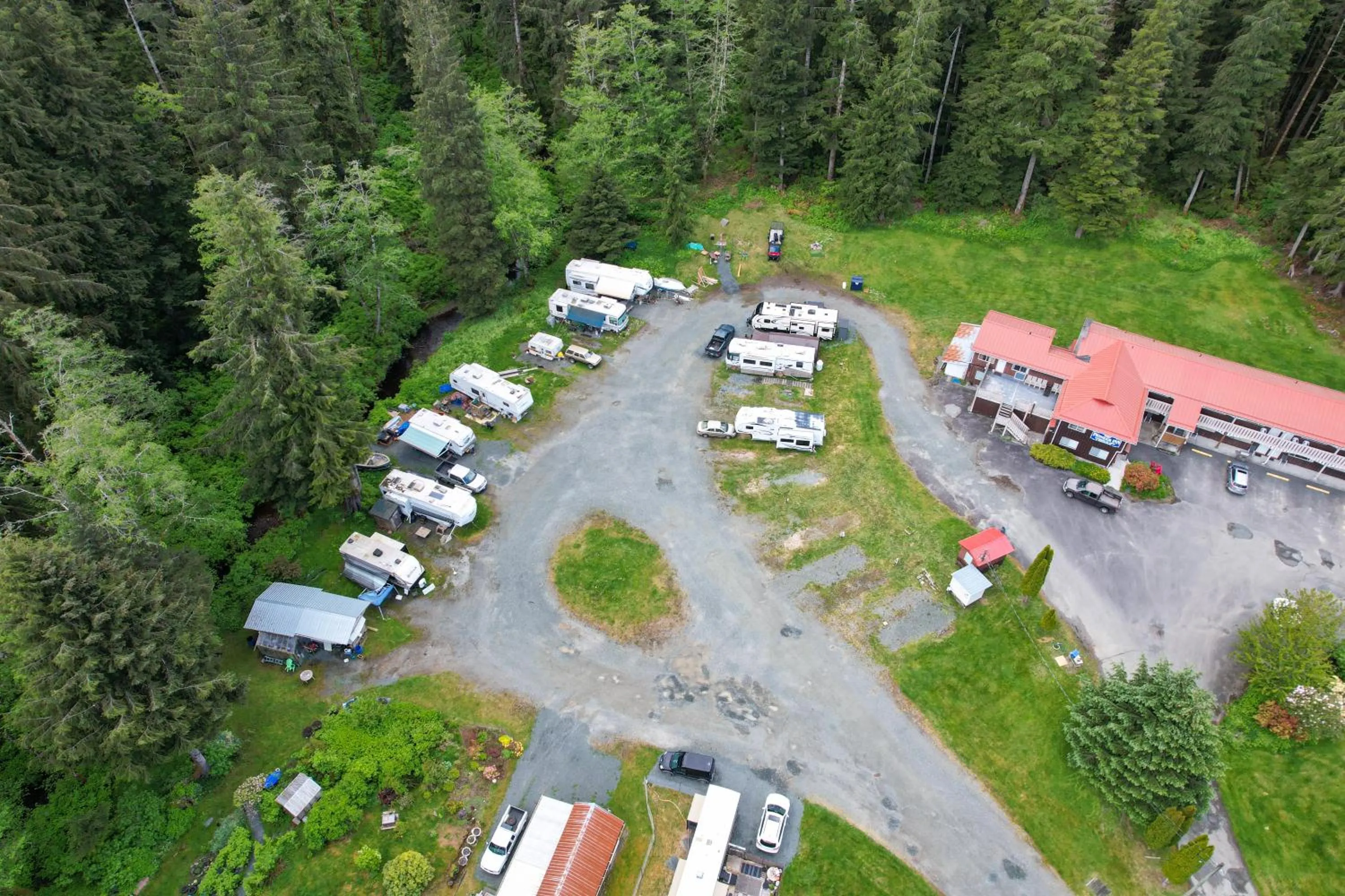 Pioneer Inn by the River