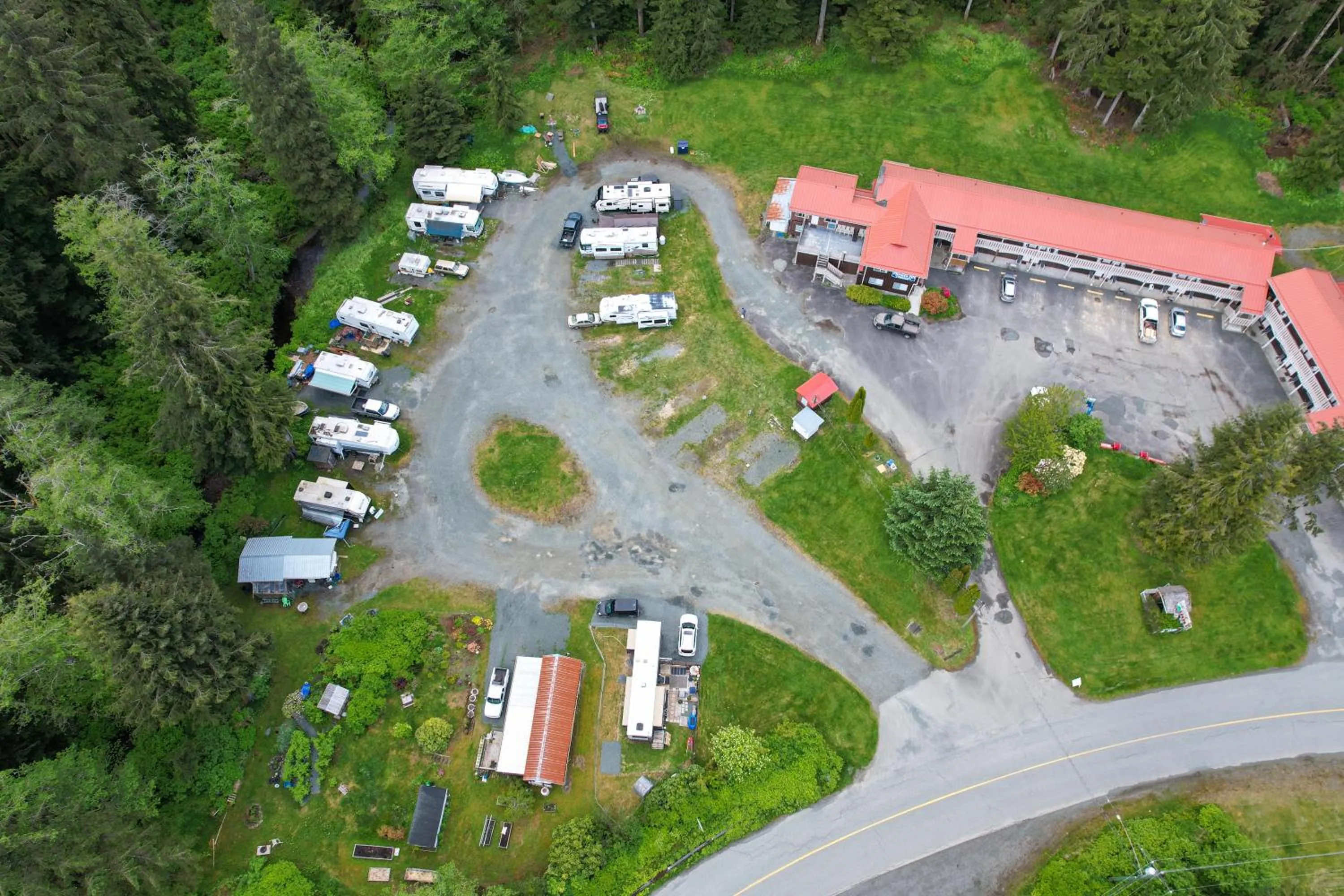 Pioneer Inn by the River