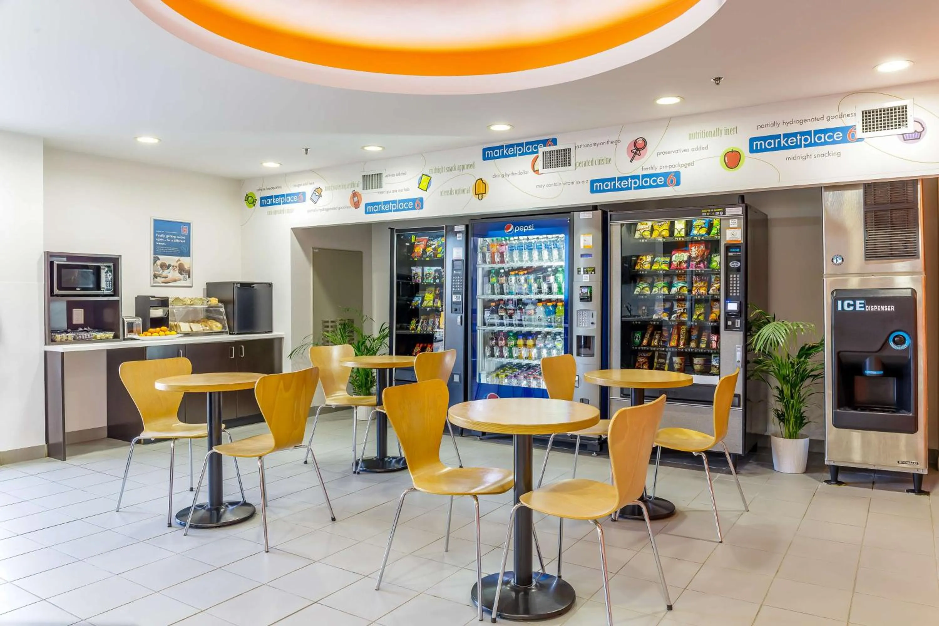 Property building in Motel 6-Swift Current, SK