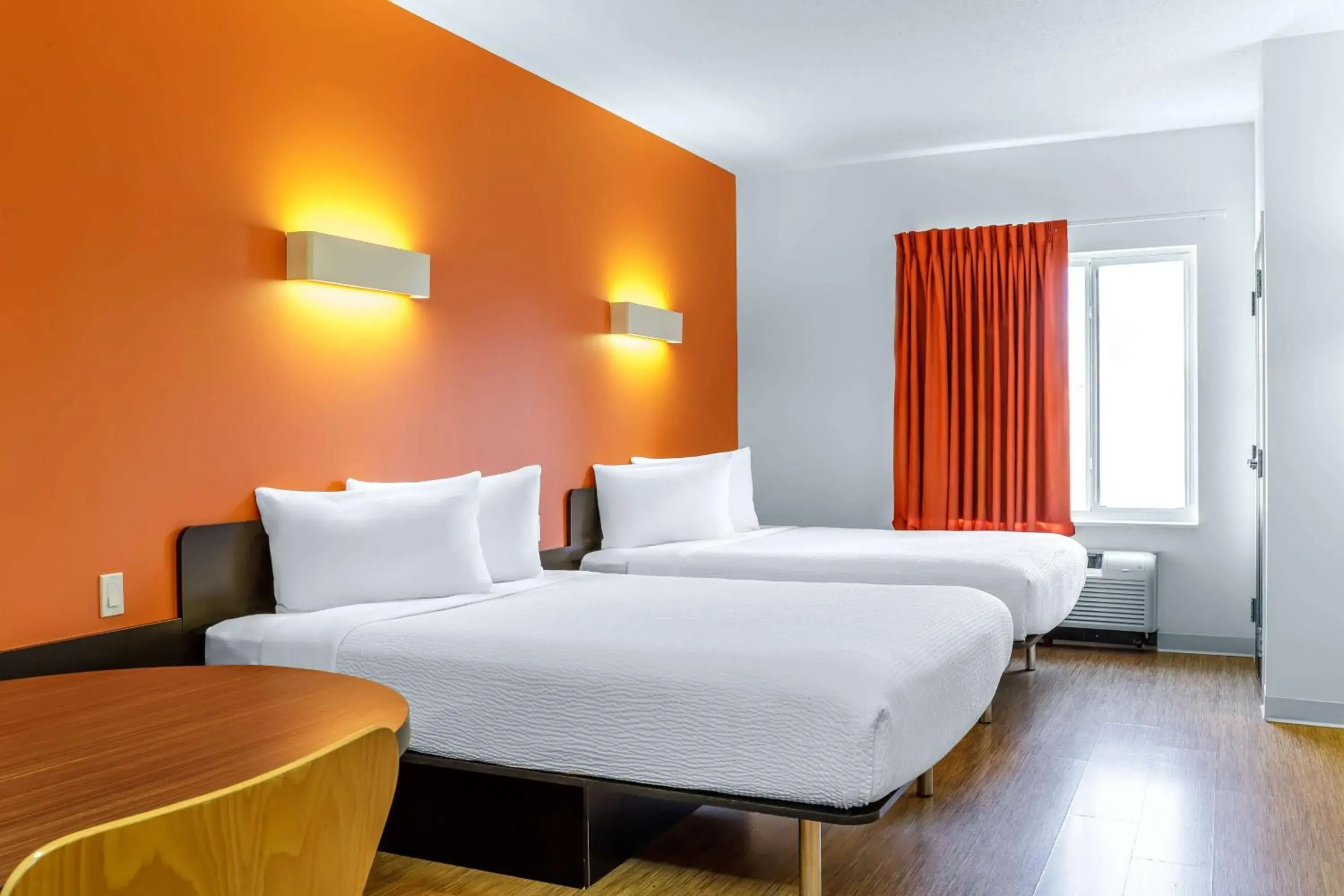 Queen Room with Two Queen Beds - Non-Smoking in Motel 6-Swift Current, SK Queen Room with Two Queen Beds - Non-Smoking in Motel 6-Swift Current, SK