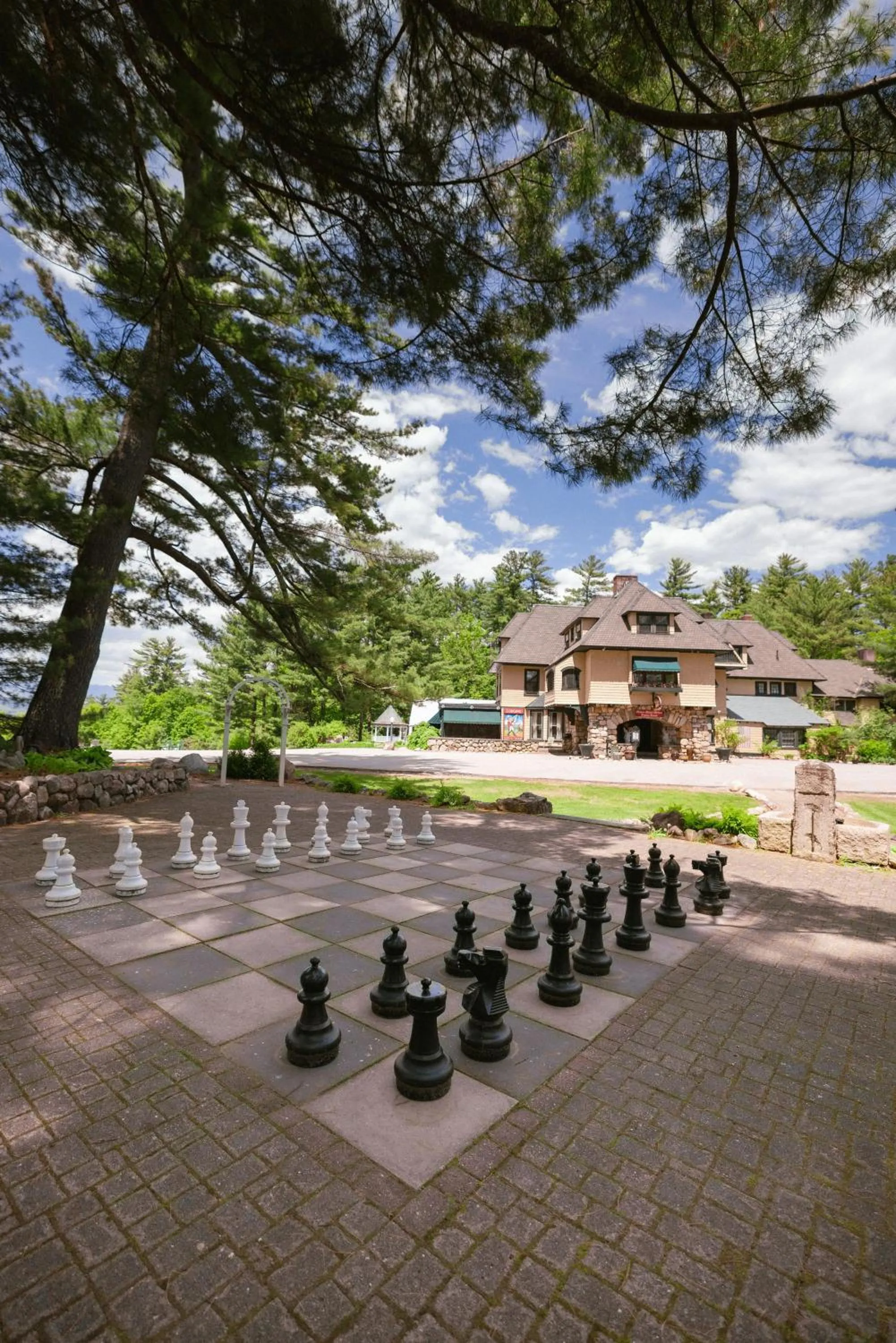 Stonehurst Manor Breakfast & Dinner Included