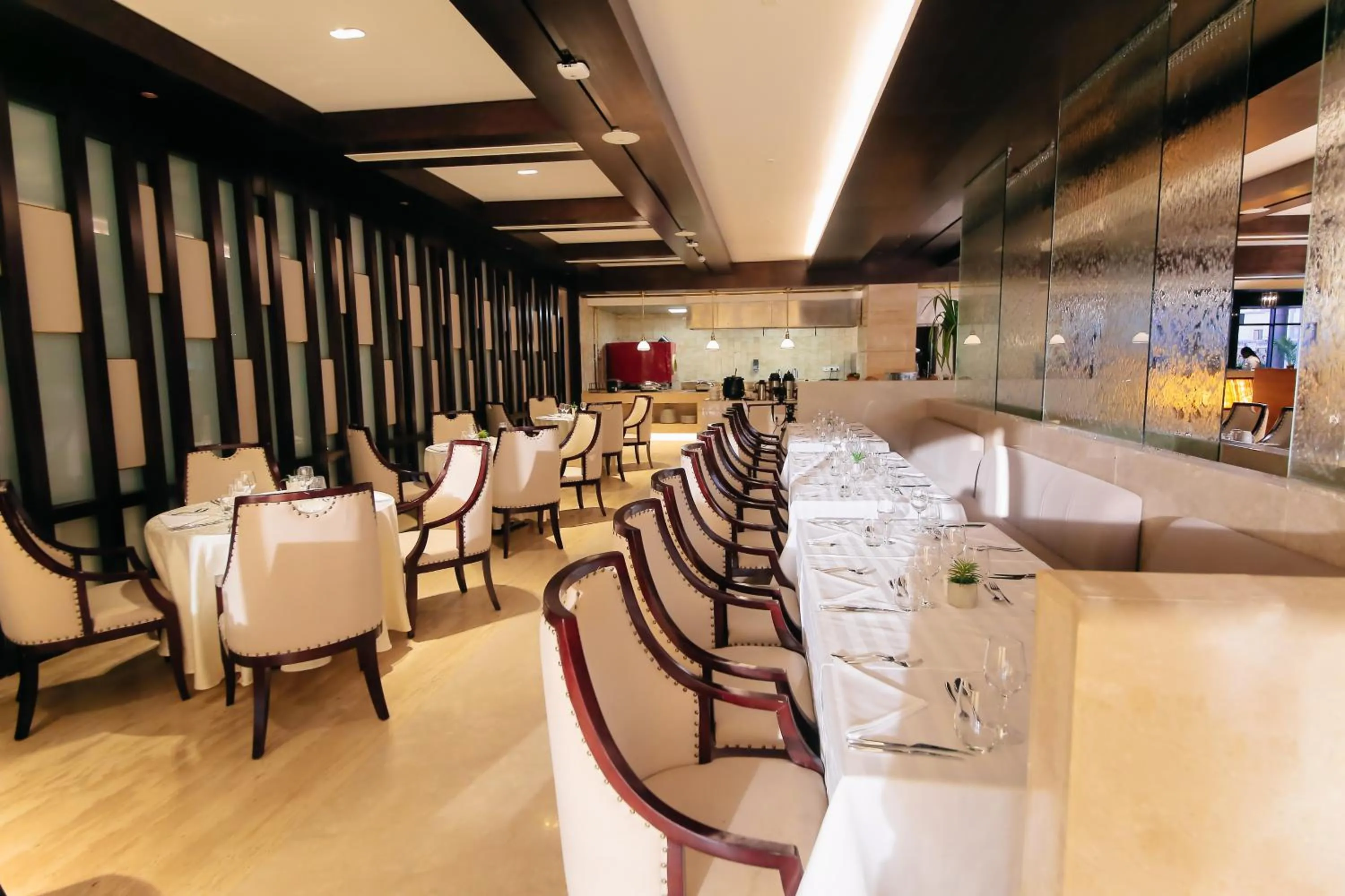 Restaurant/places to eat in Bravia Hotel Niamey