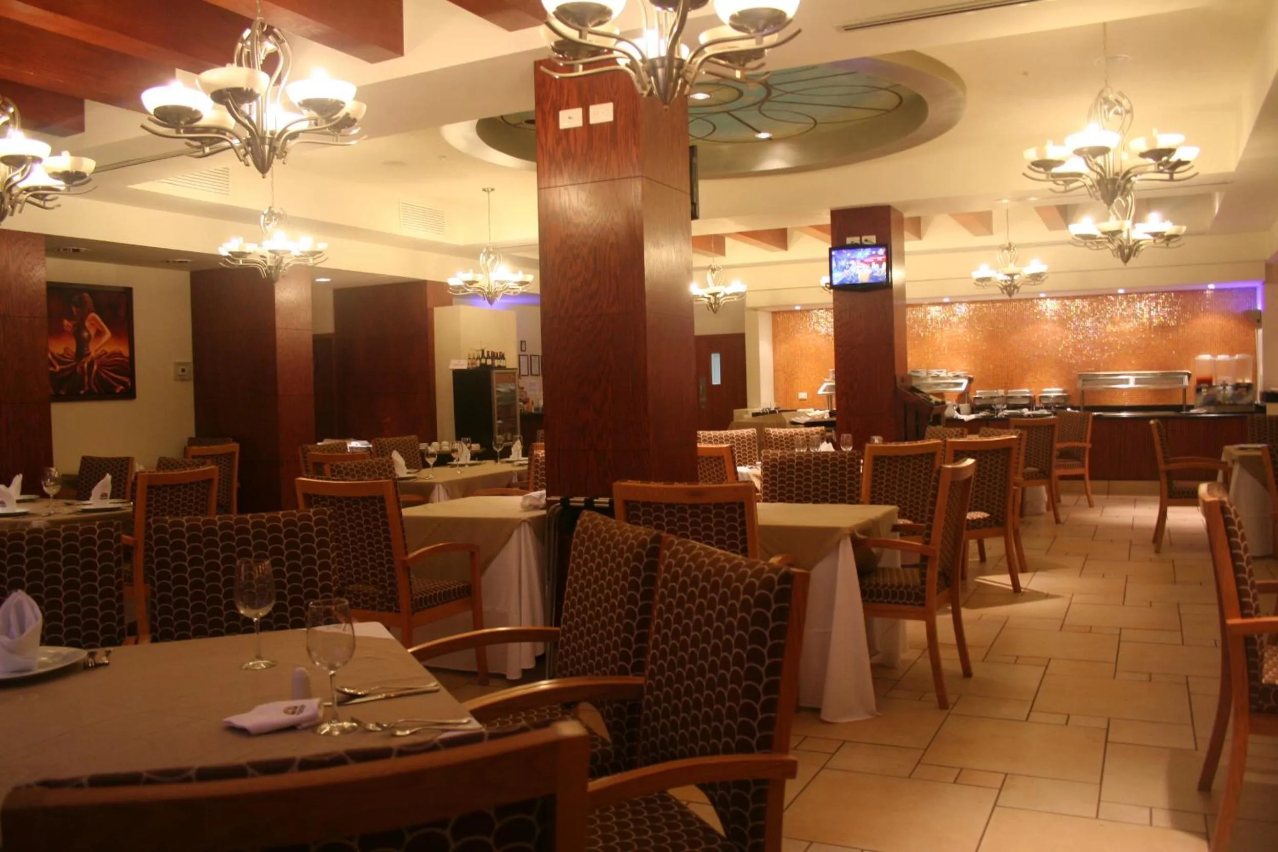 Restaurant/places to eat in Royal Palace