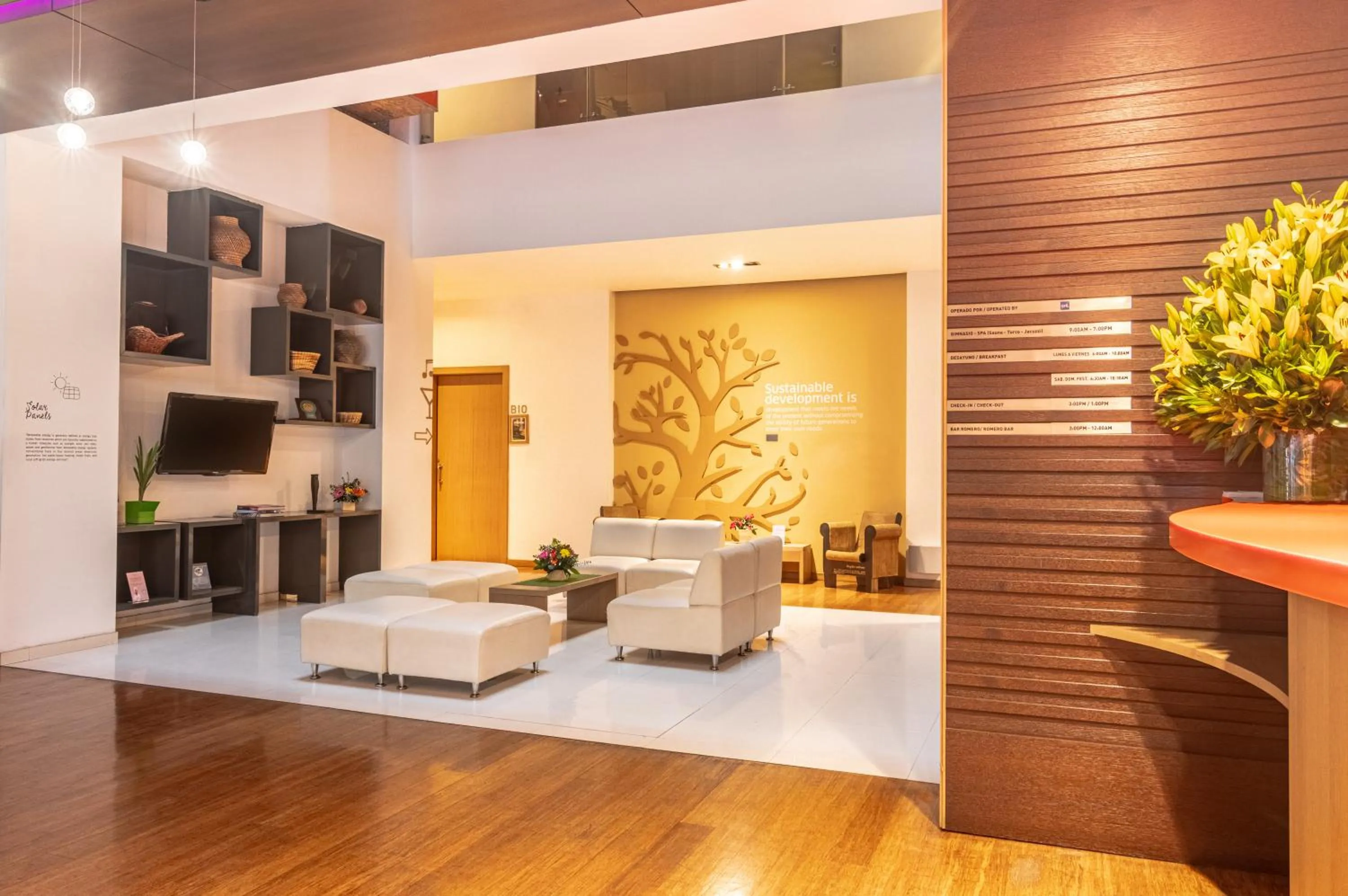 Lobby or reception in Biohotel Organic Suites Bogotá
