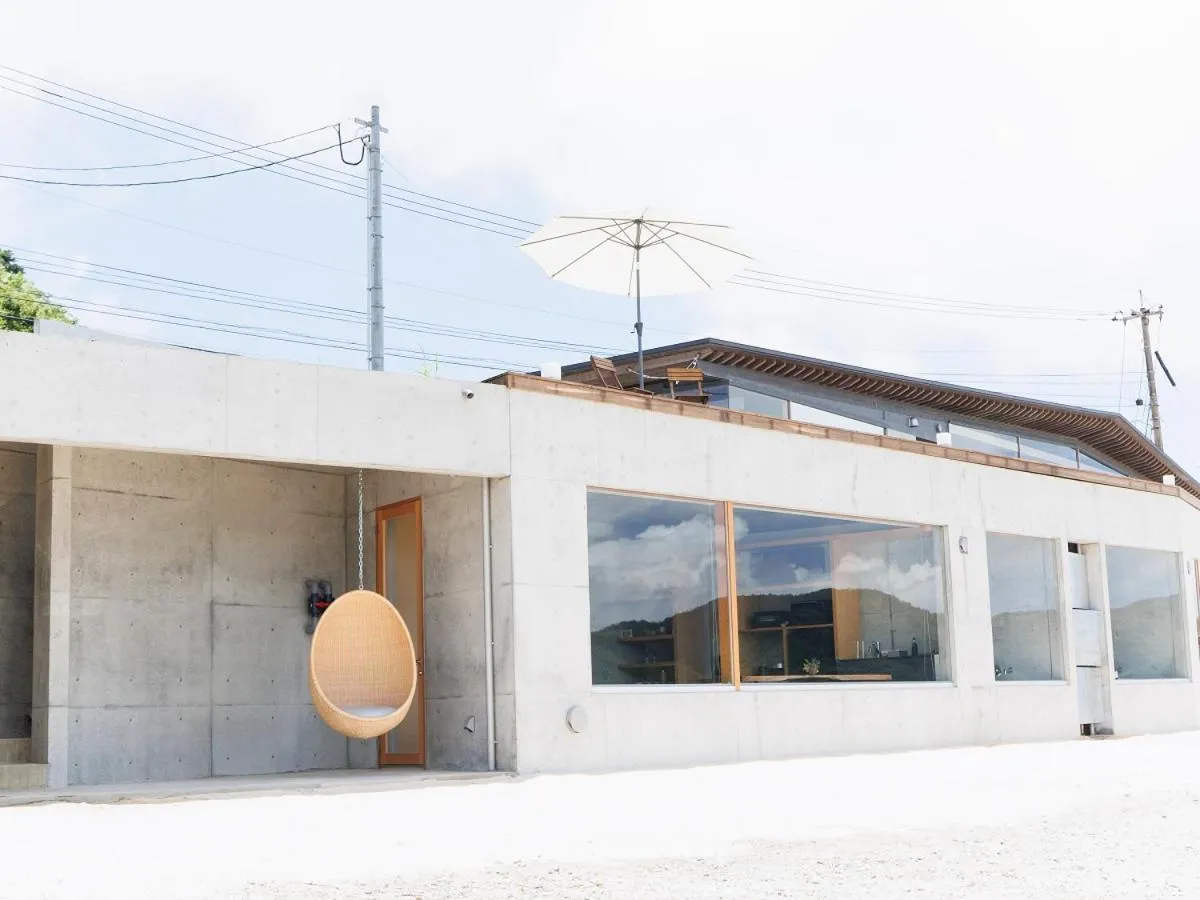 Denpaku The Beachfront MIJORA