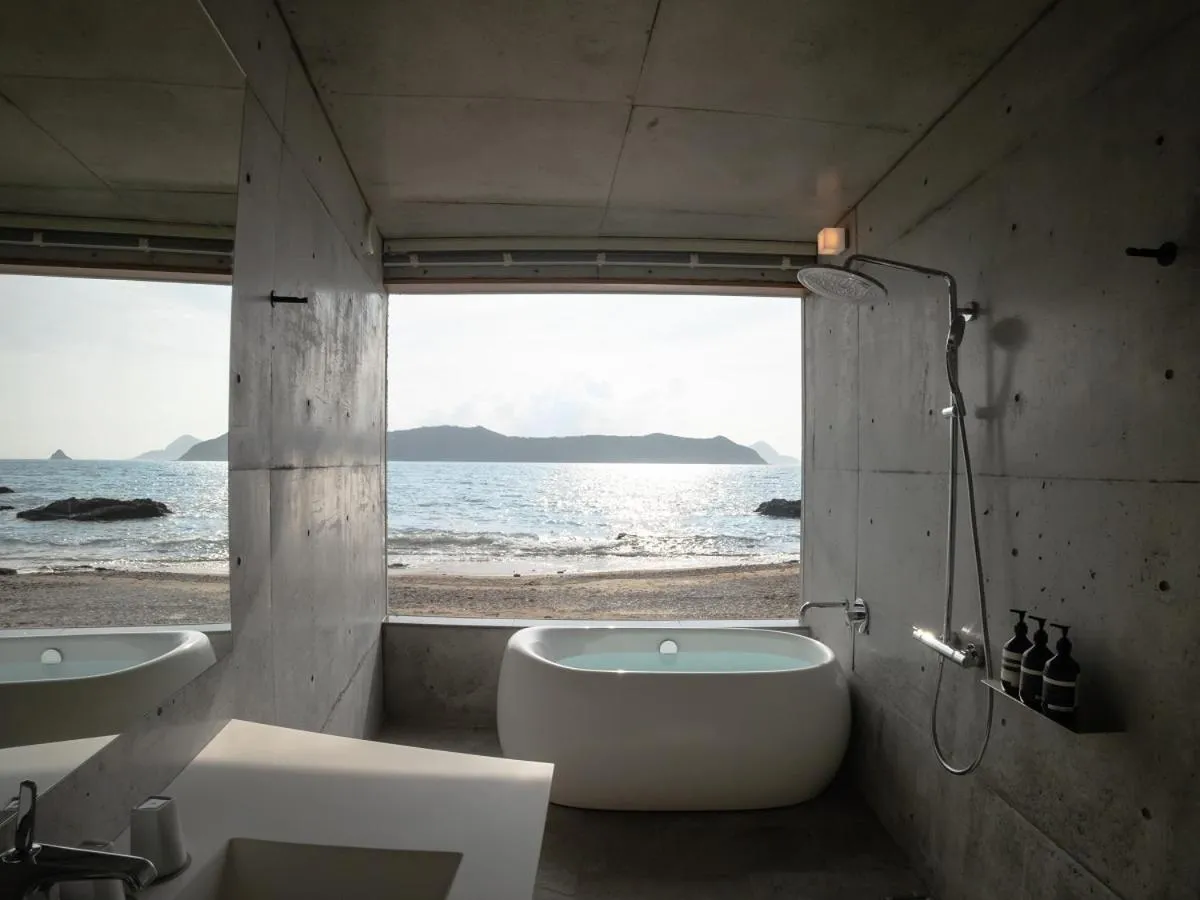 Denpaku The Beachfront MIJORA