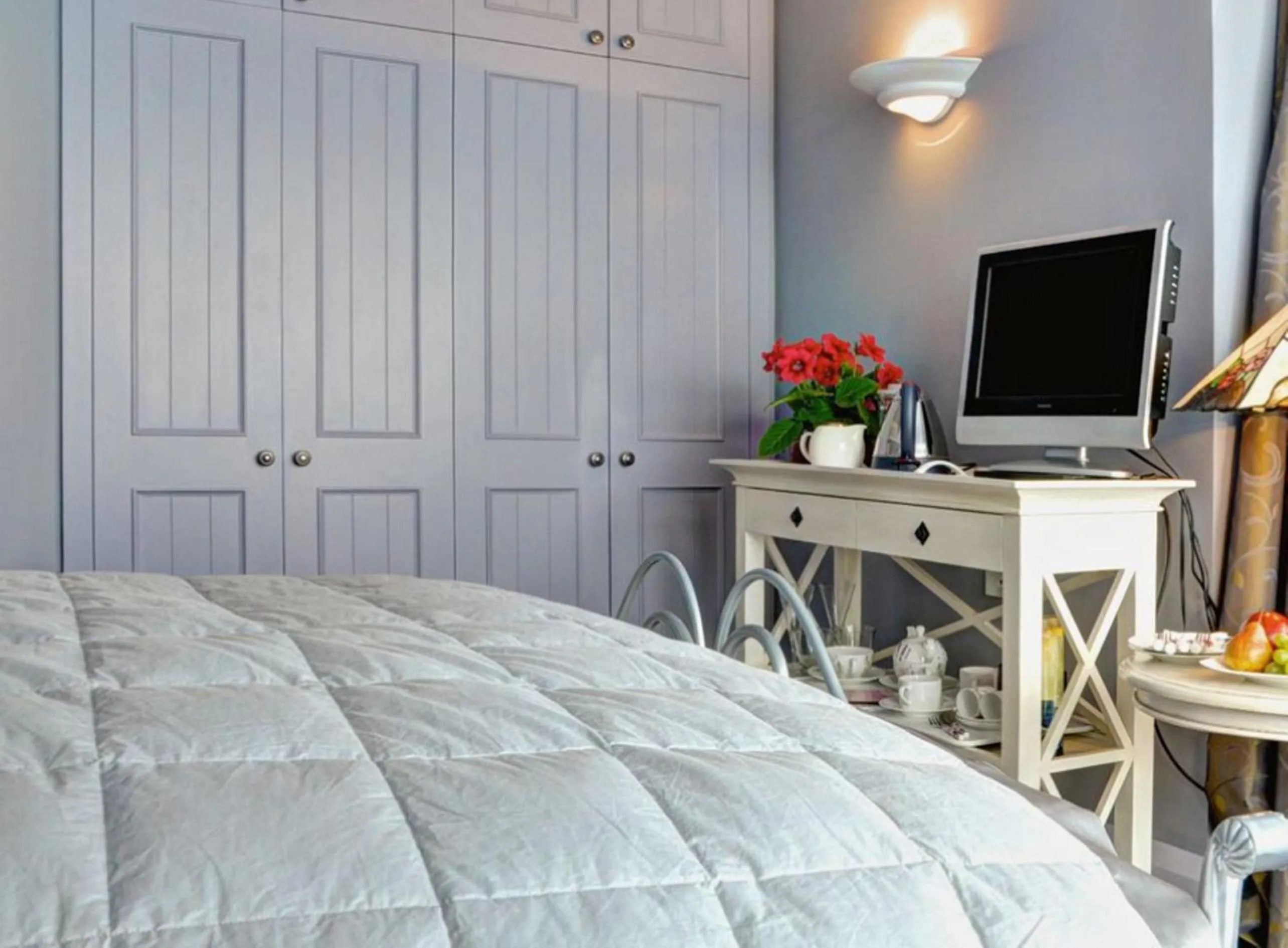 TV and multimedia, Bed in Dyers House