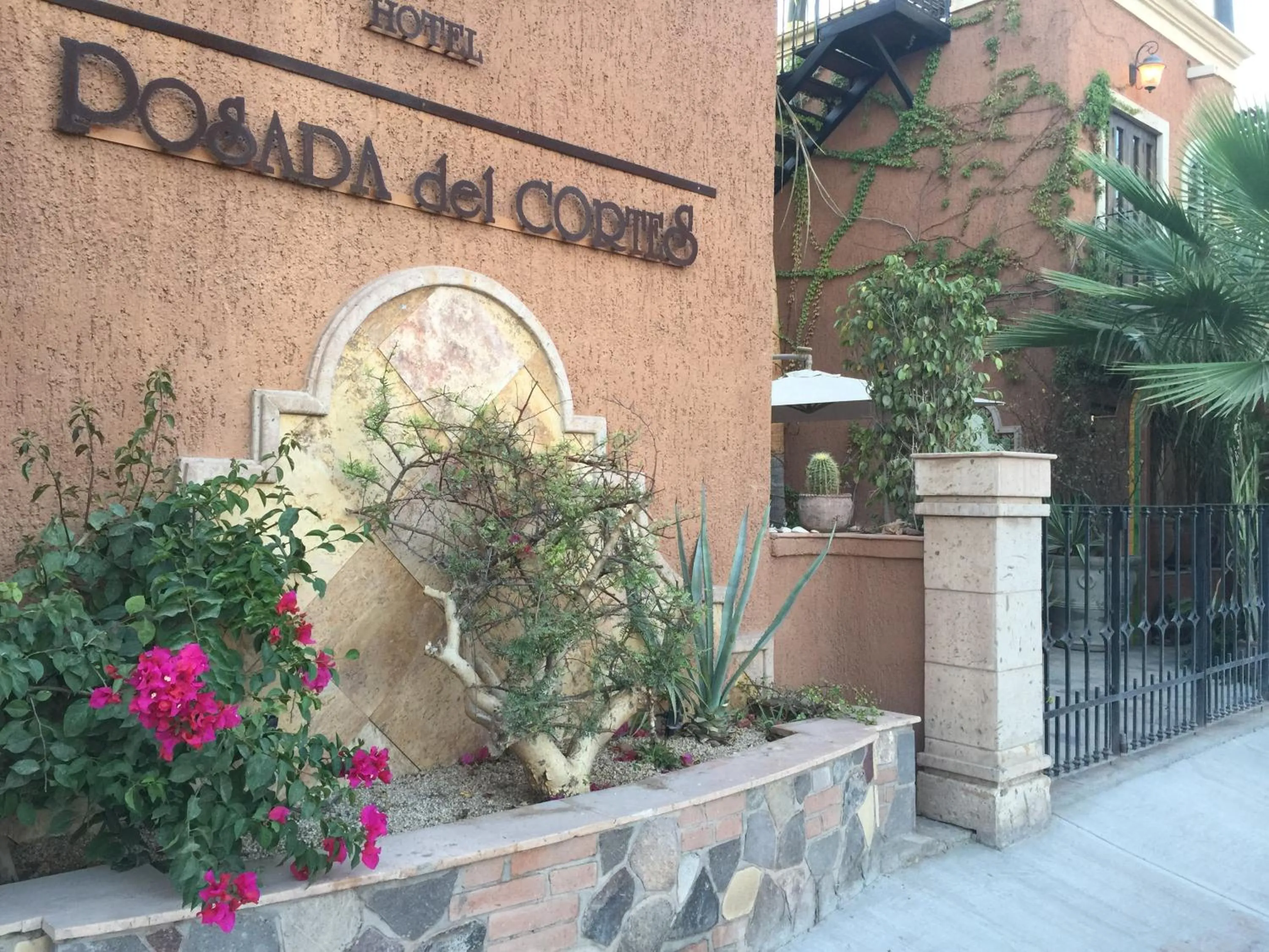 Property building in Posada del Cortes