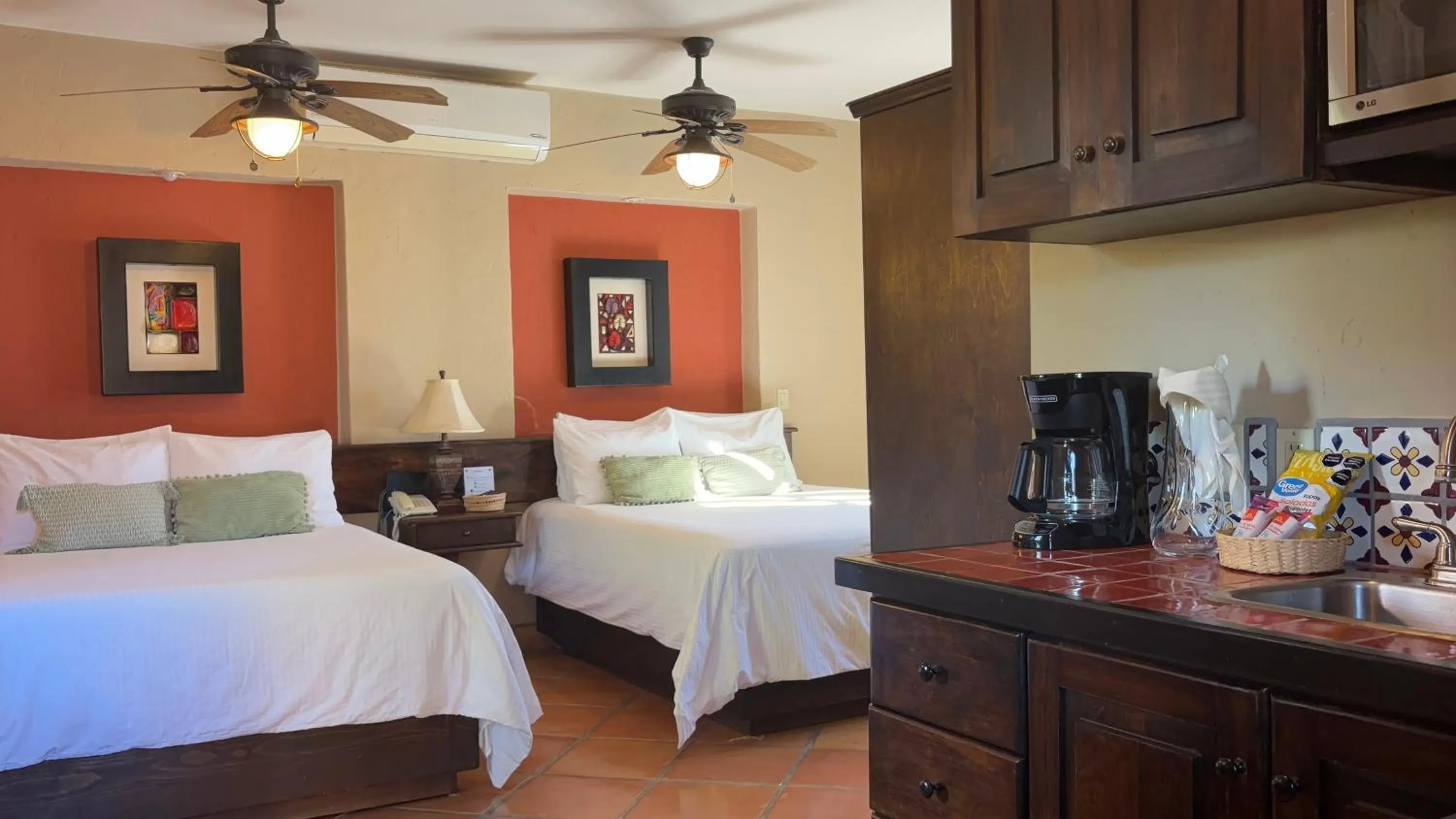 air conditioner, Bed in Posada del Cortes