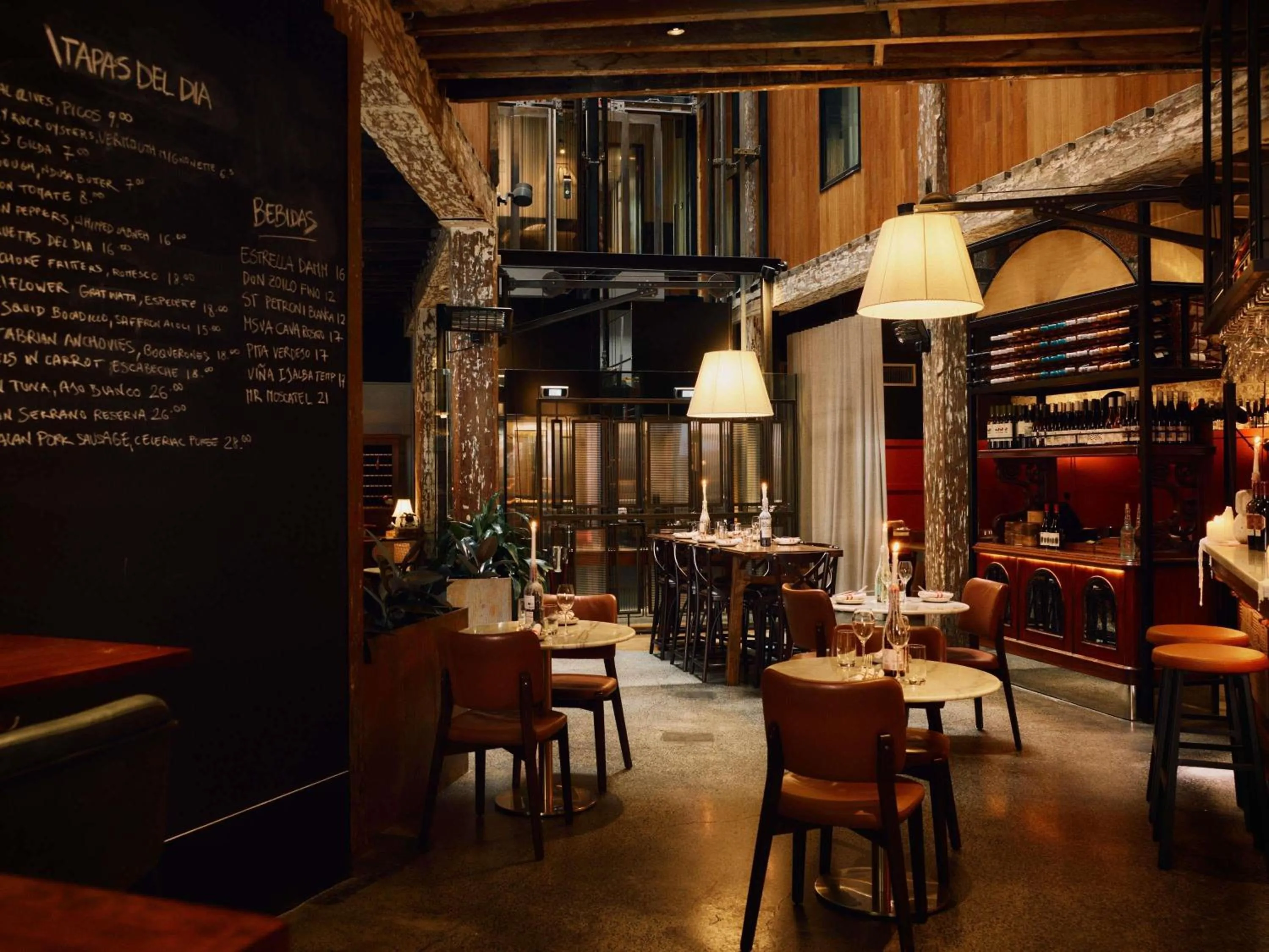 Property building in Hotel Woolstore 1888, Sydney - Handwritten Collection