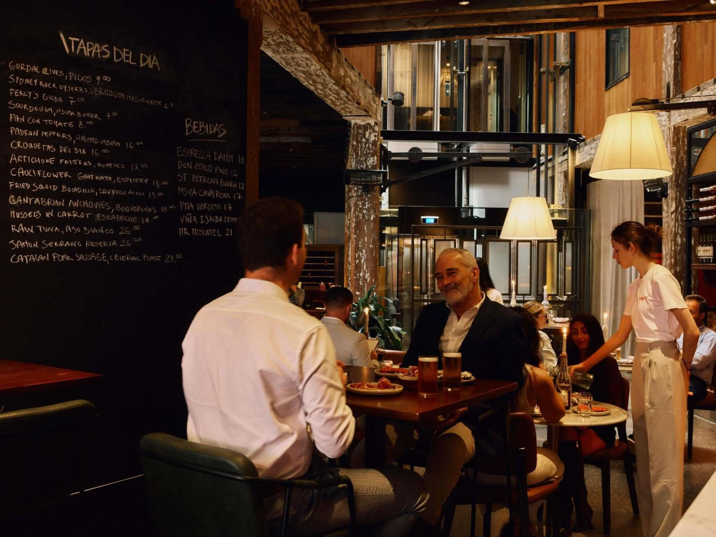 Lounge or bar in Hotel Woolstore 1888, Sydney - Handwritten Collection