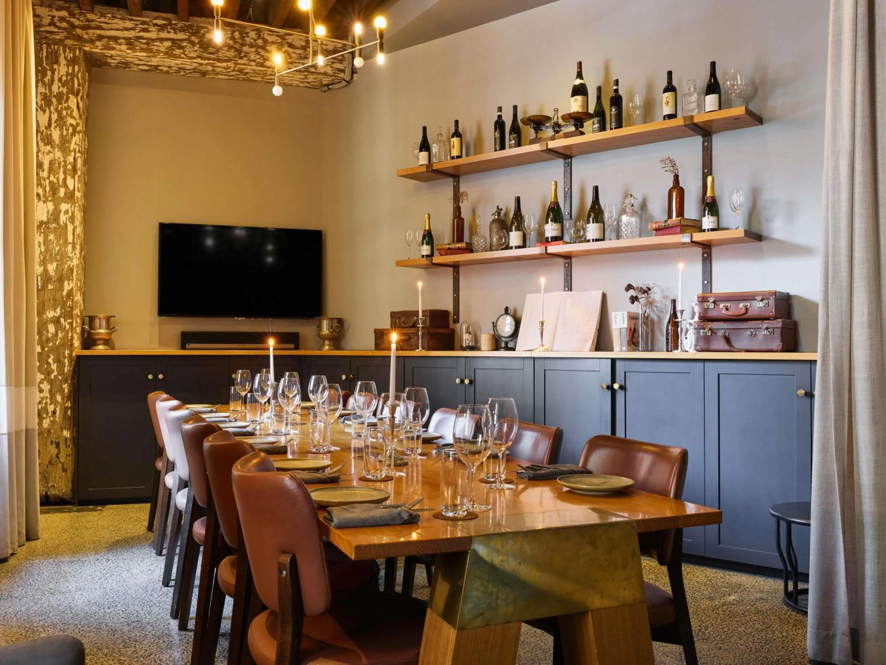 Meeting/conference room in Hotel Woolstore 1888, Sydney - Handwritten Collection