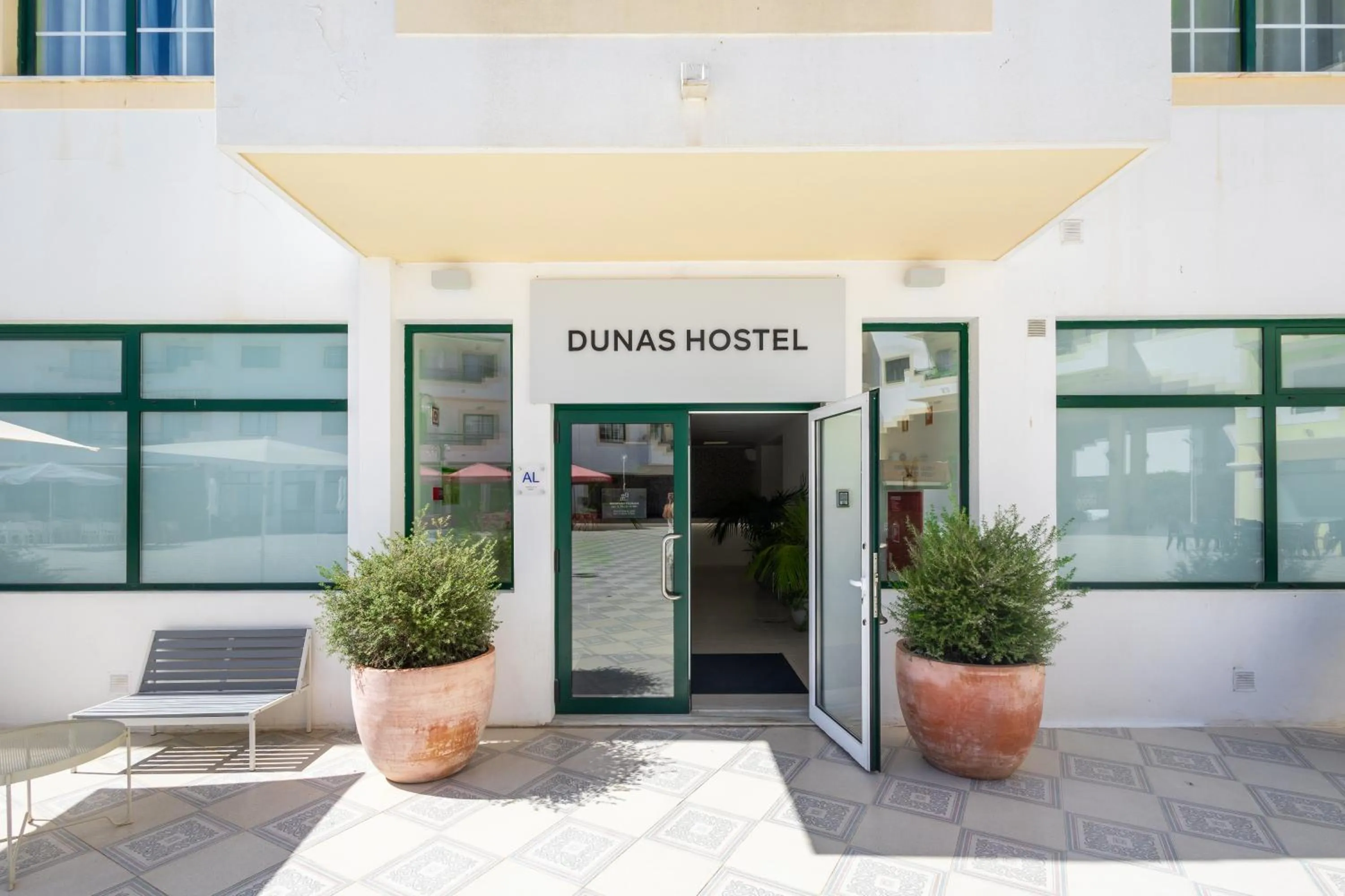 Facade/entrance in Dunas Hostel & Guesthouse