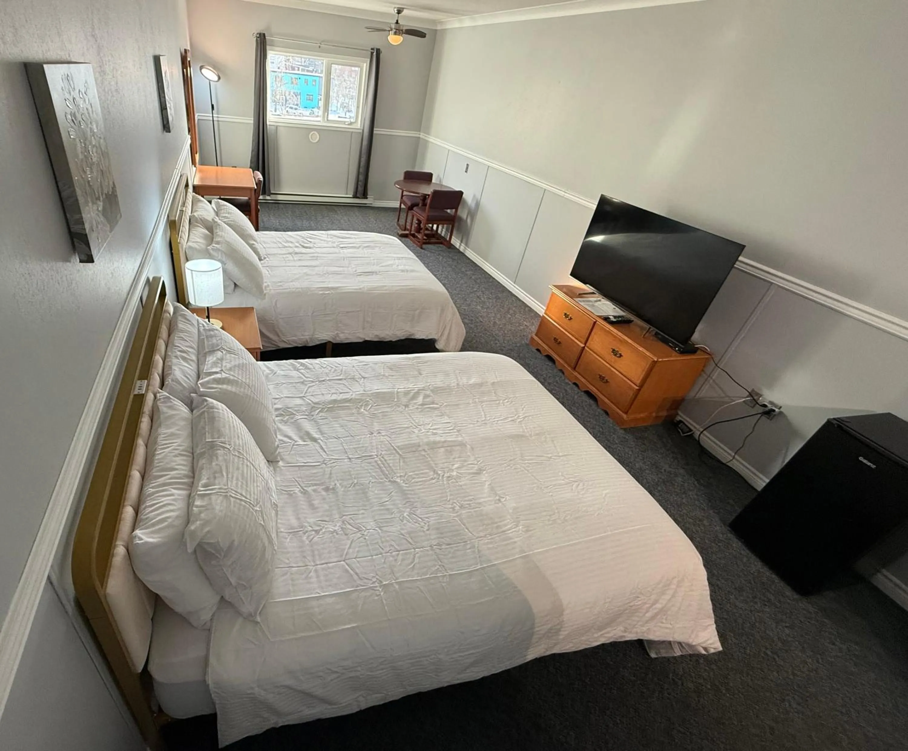 Bed in Elite Hotel -Downtown Center- "Ski & Northern light Tour" "Hot Spring Tour "Long-term stay"