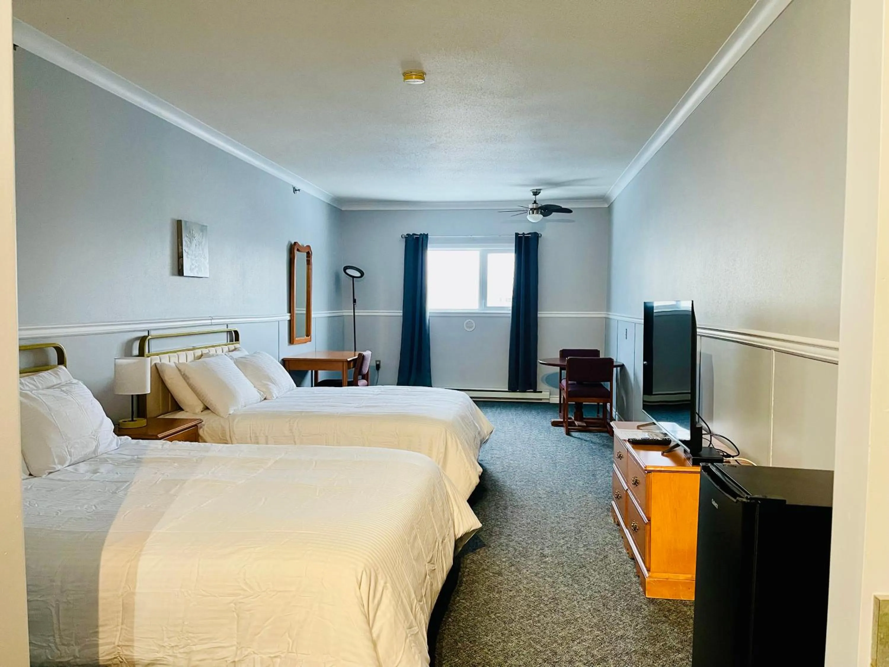 Bed in Elite Hotel -Downtown Center- "Ski & Northern light Tour" "Hot Spring Tour "Long-term stay"