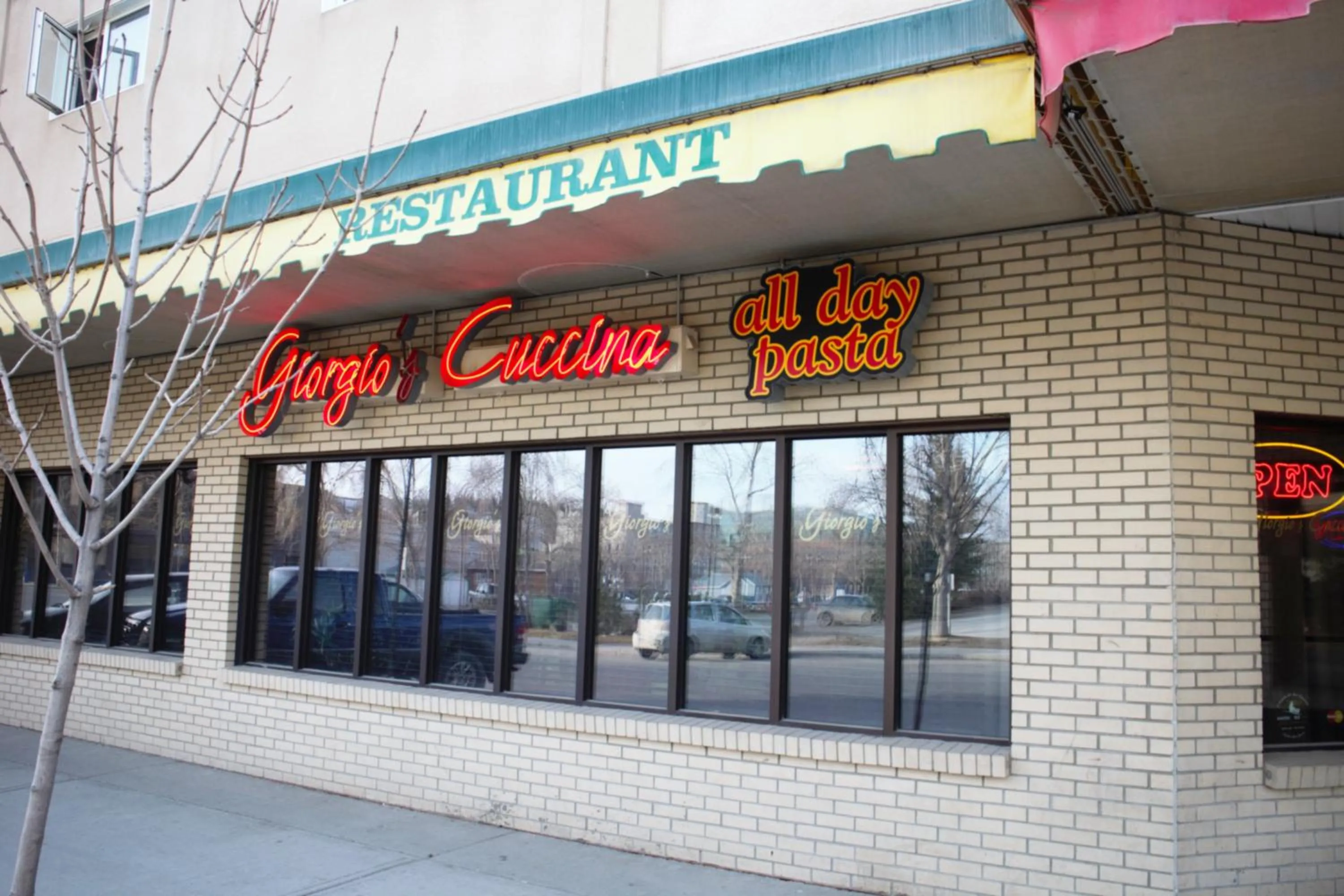 Restaurant/places to eat in Elite Hotel -Downtown Center- "Ski & Northern light Tour" "Hot Spring Tour "Long-term stay"