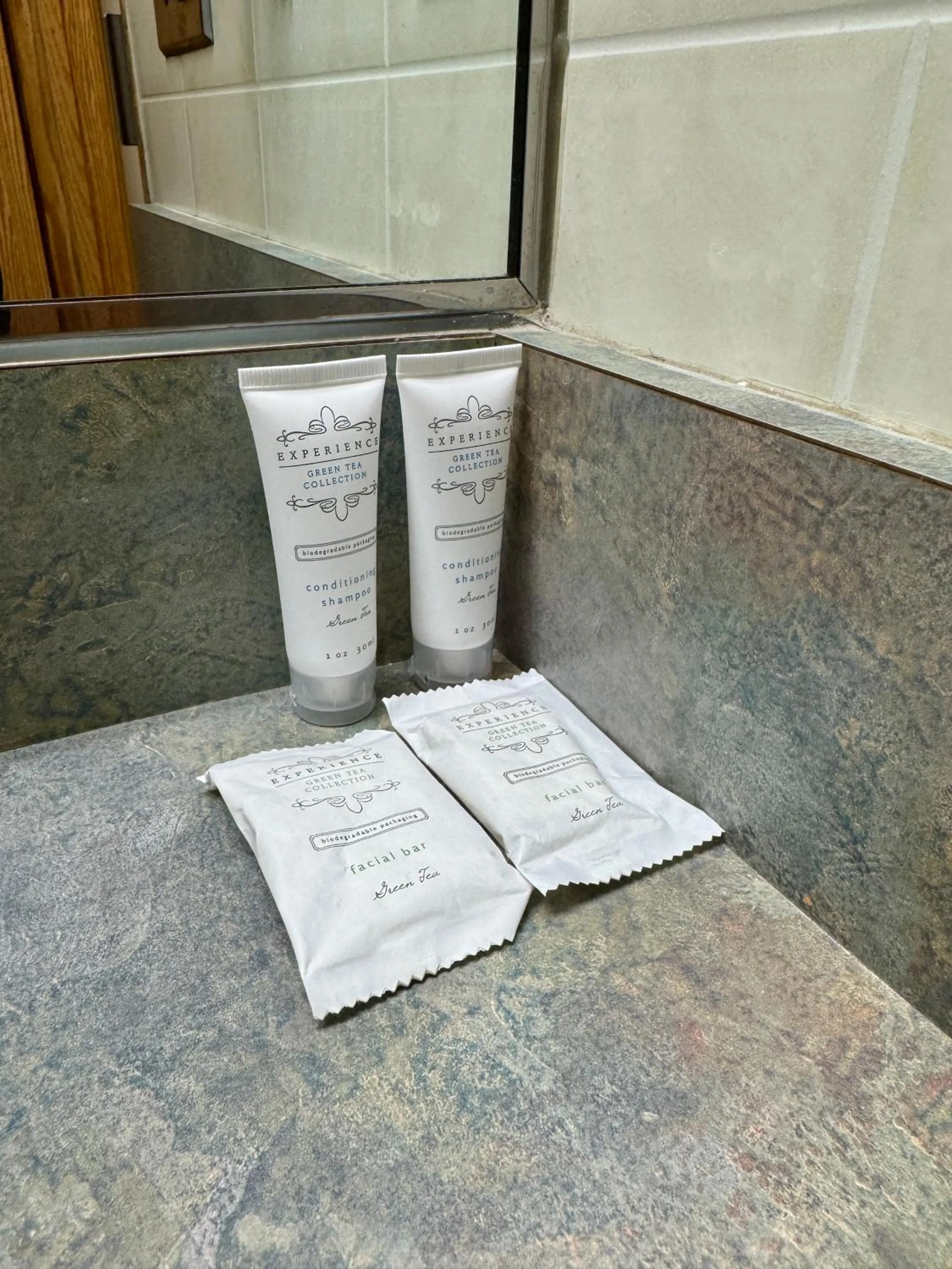 Elite Hotel -Downtown Center- "Ski & Northern light Tour" "Hot Spring Tour "Long-term stay"