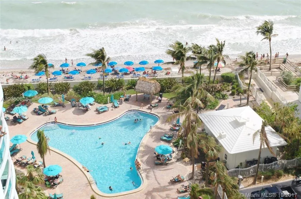 Nearby landmark in Tides Apt on Hollywood Beach