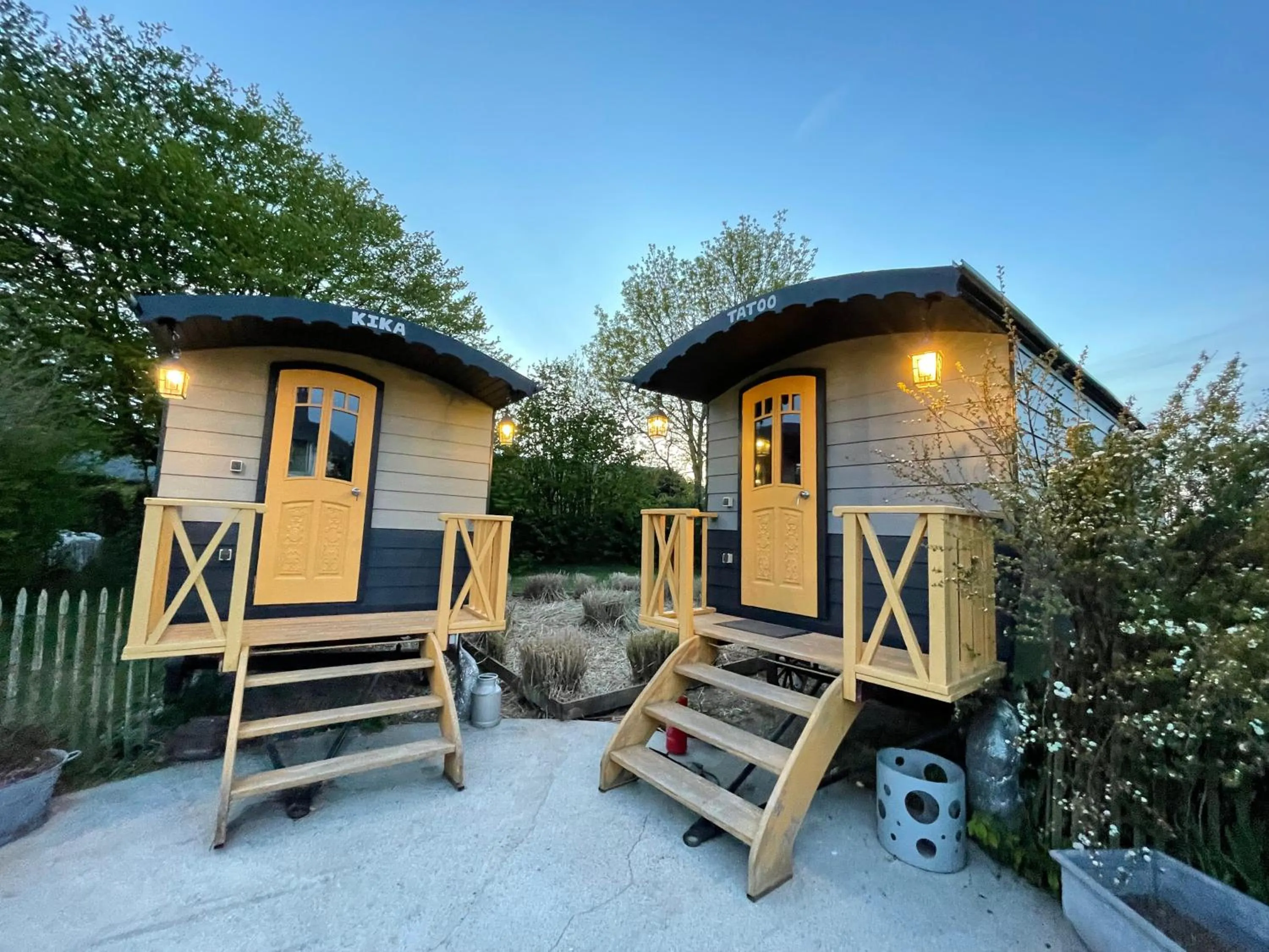 Patio in Au Presbytère de Saigneville