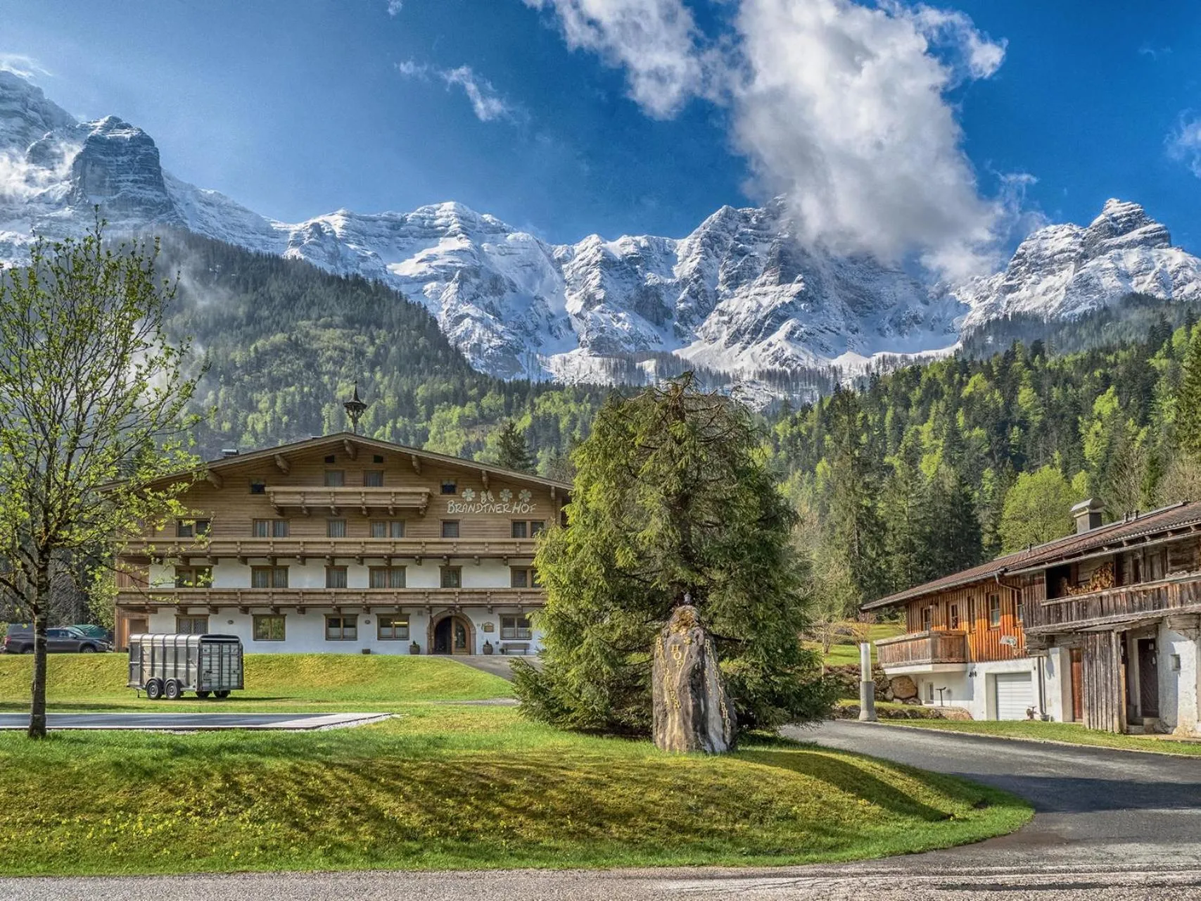 Property building in Brandtnerhof Betriebe