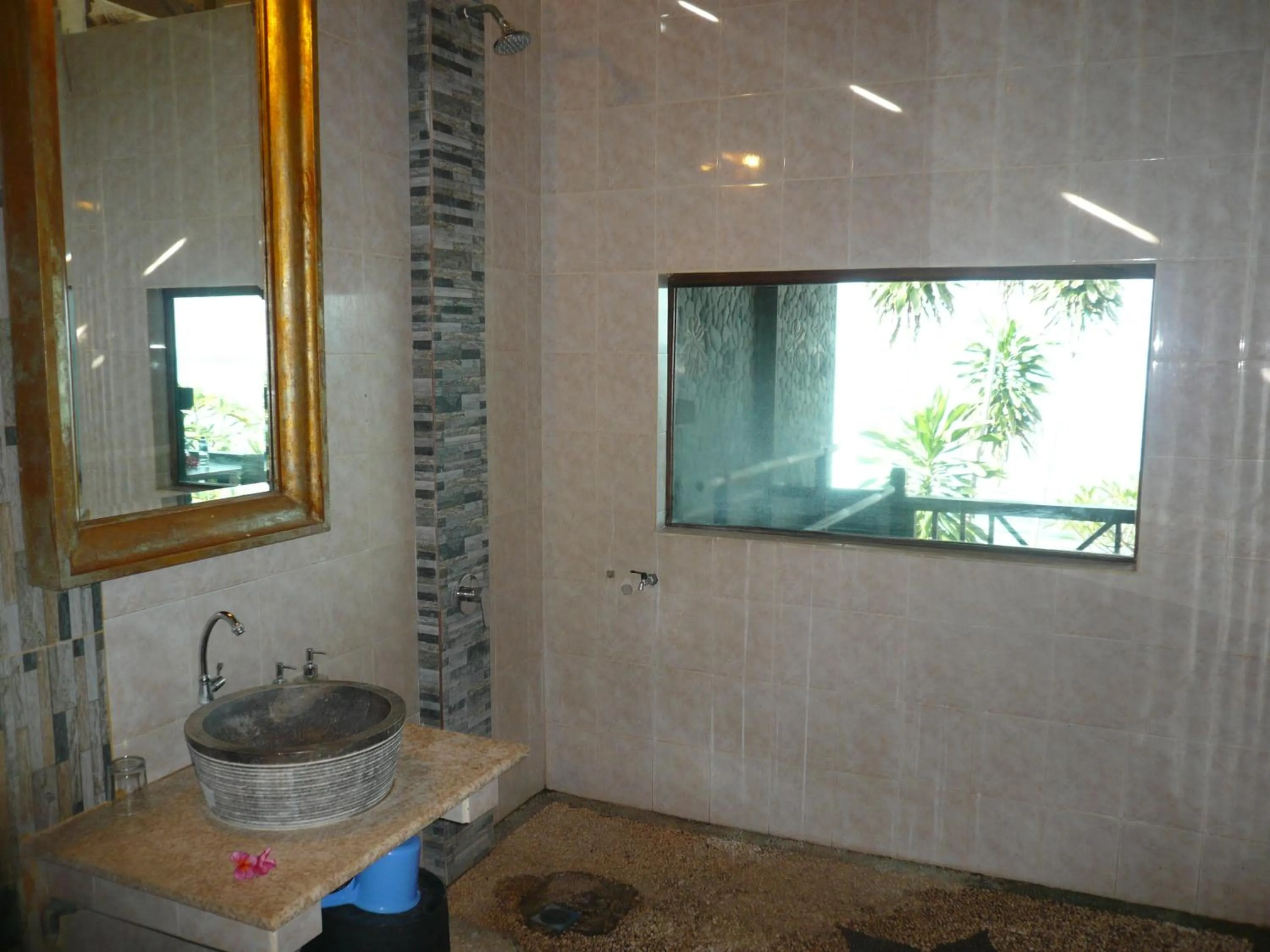 Shower in Wawa Wewe II Villas