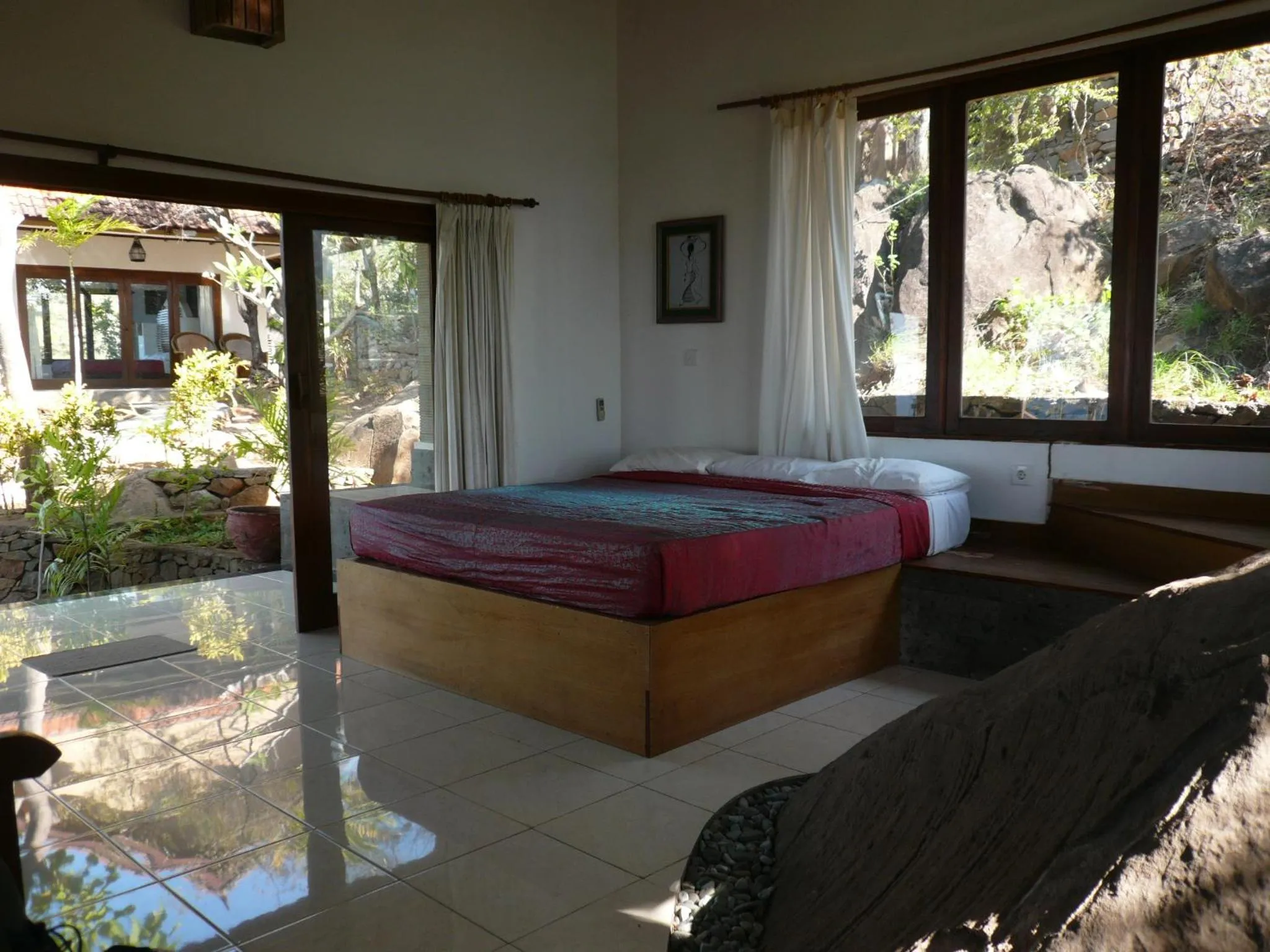 Photo of the whole room, Bed in Wawa Wewe Rock