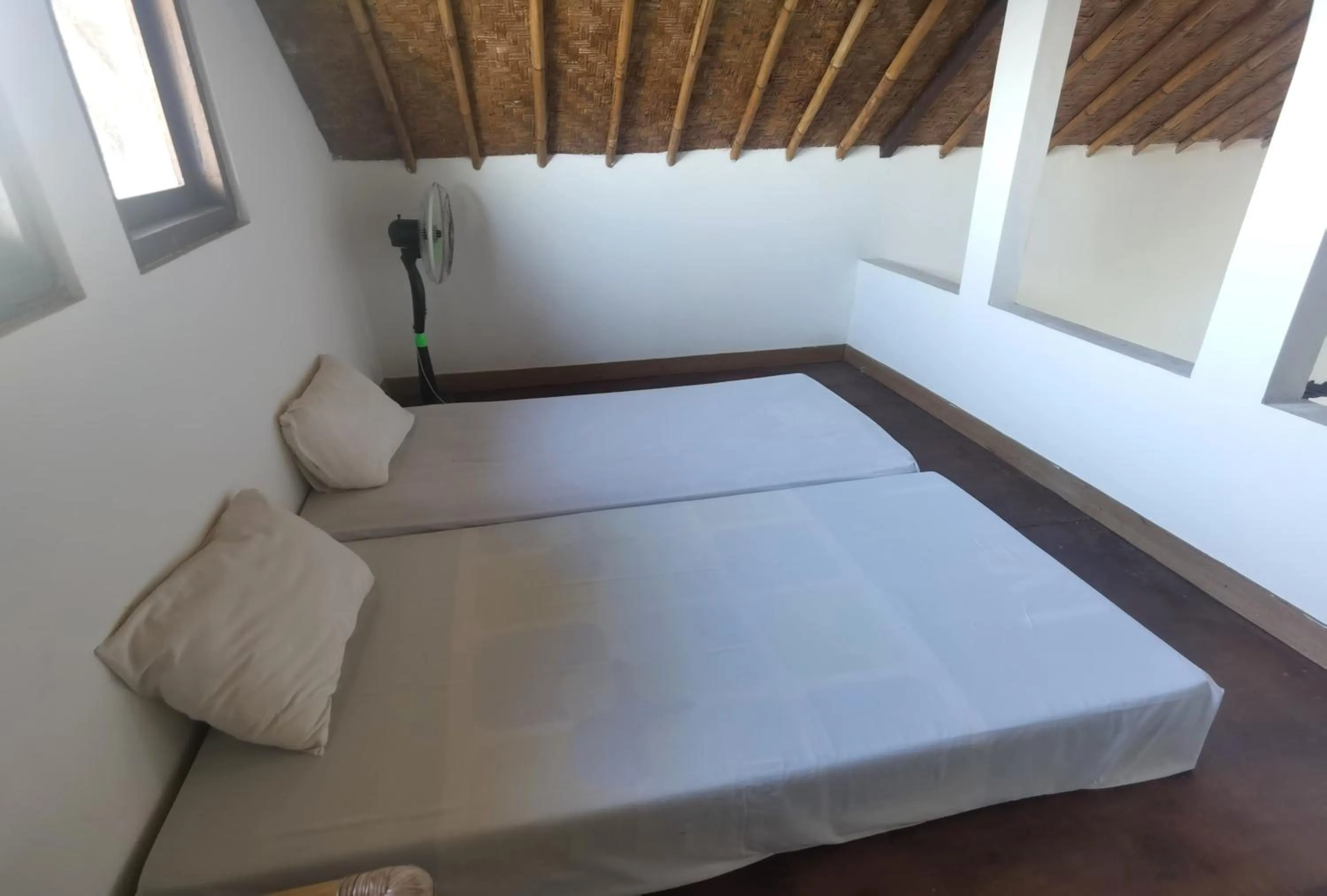 Bed in Wawa Wewe Rock